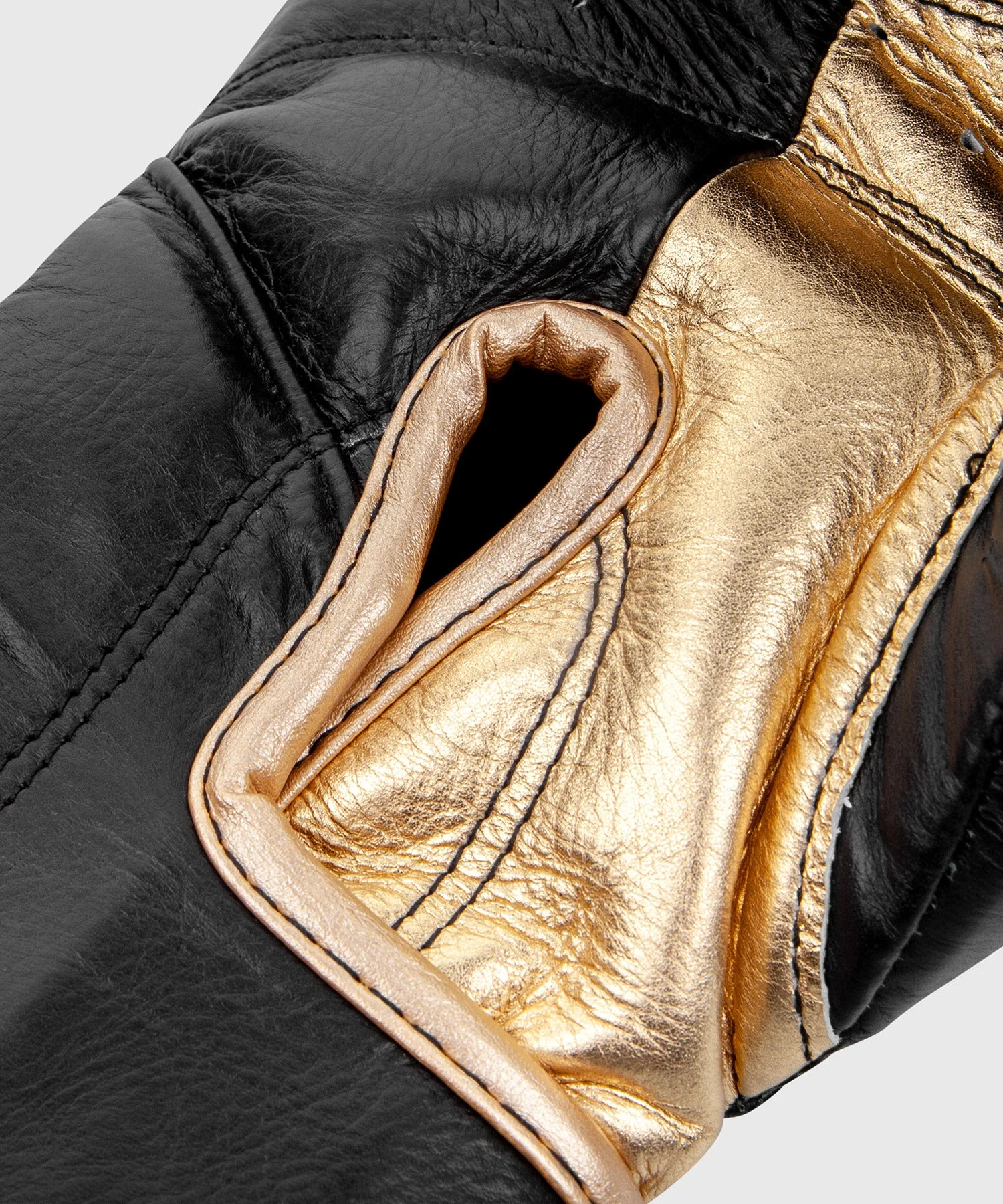 Venum Giant 2.0 Pro Boxing Gloves Velcro - Black/Gold - Image 7