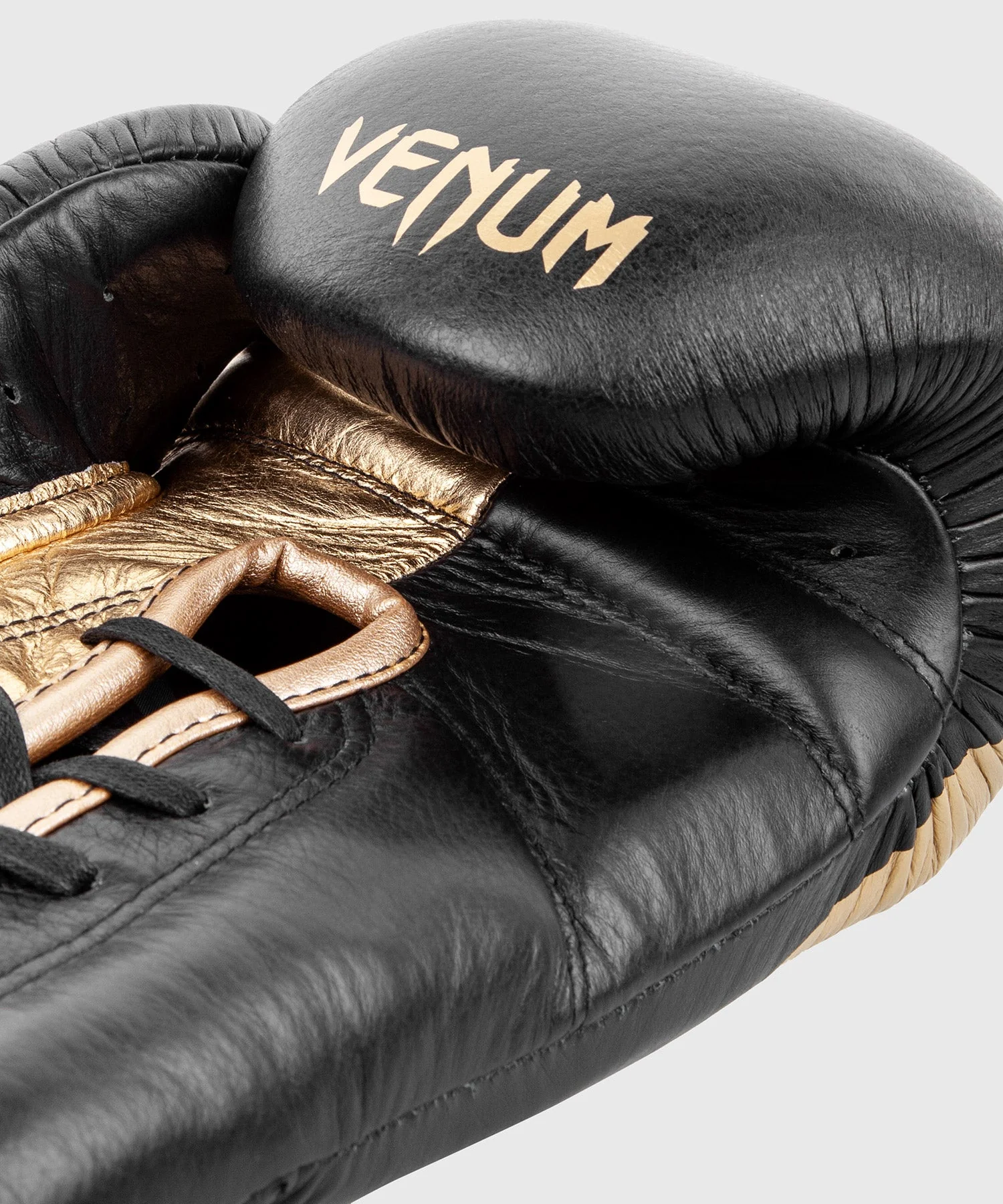 Venum Giant 2.0 Pro Boxing Gloves - With Laces - Black/Gold - Image 6