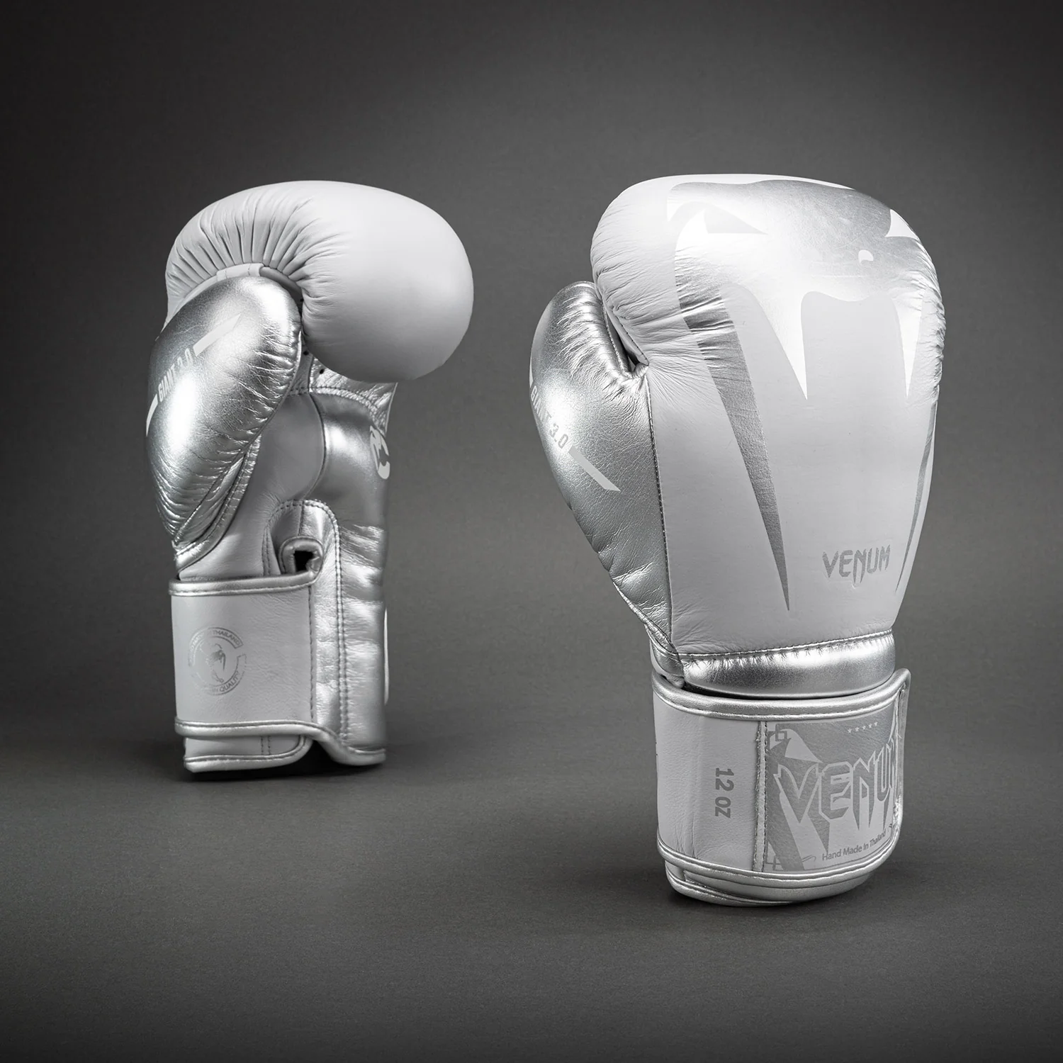 Venum Giant 3.0 Boxing Gloves - Grey/Silver