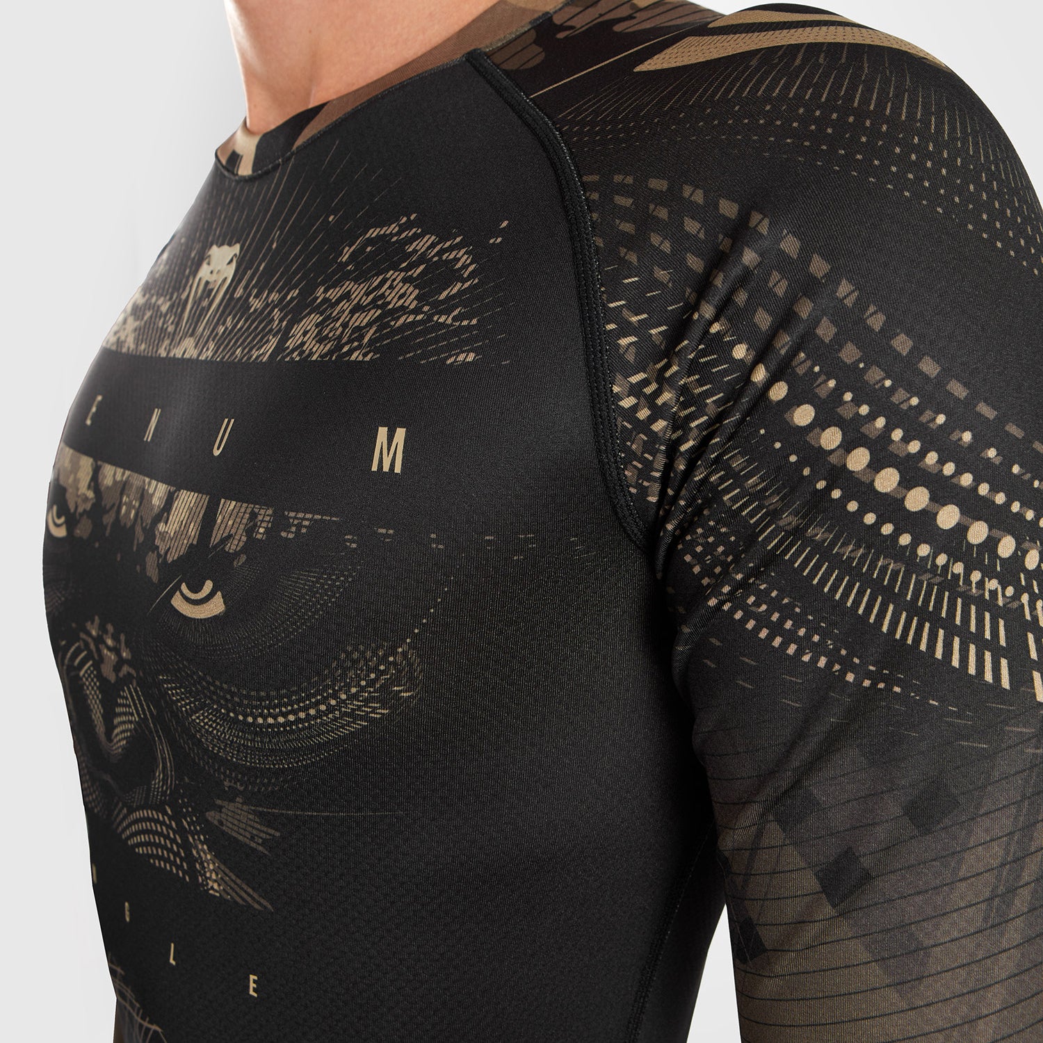 Venum Gorilla Jungle Rashguard Long Sleeves - Black/Sand - Image 8