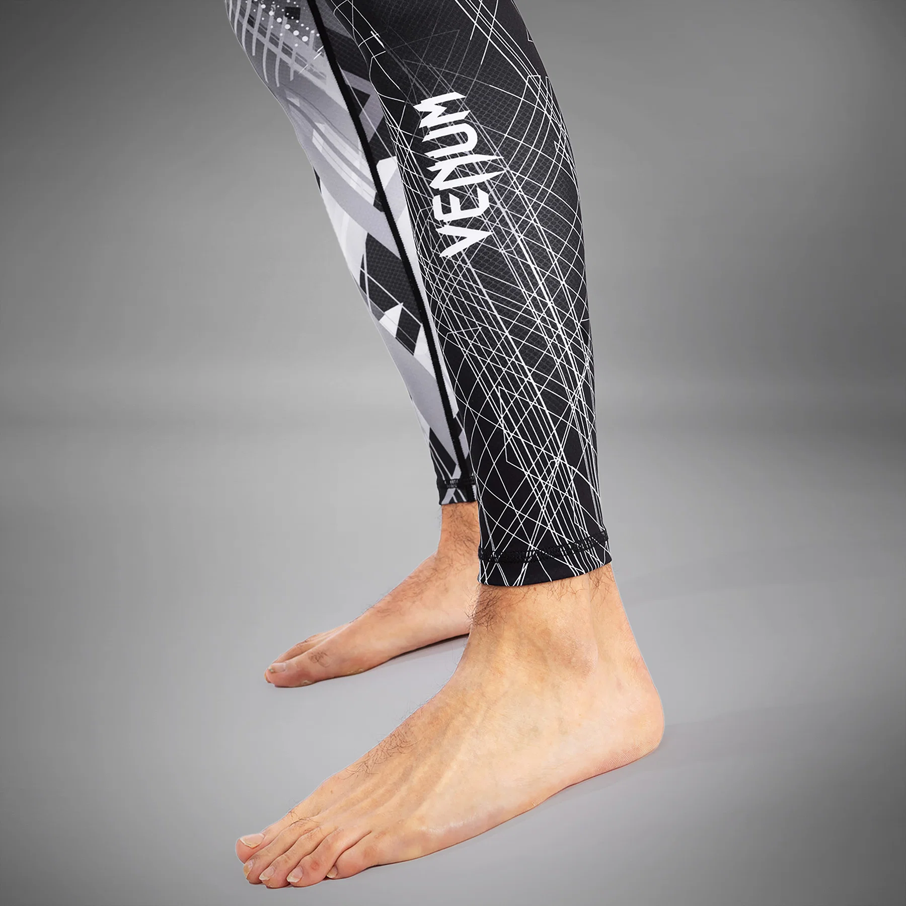 Venum Gorilla Jungle Spats - Black/White - Image 6