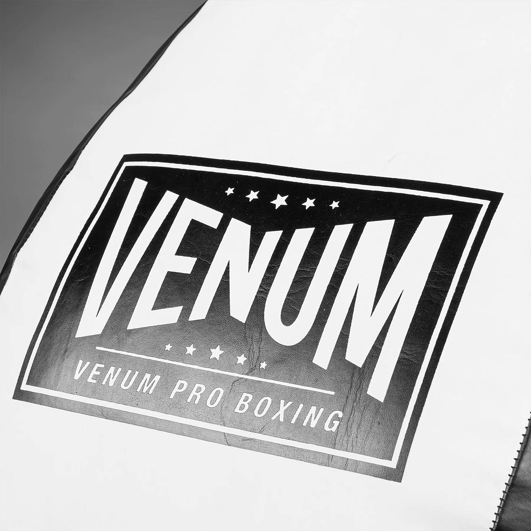 Venum Hurricane Big Ball punching bag - Image 3