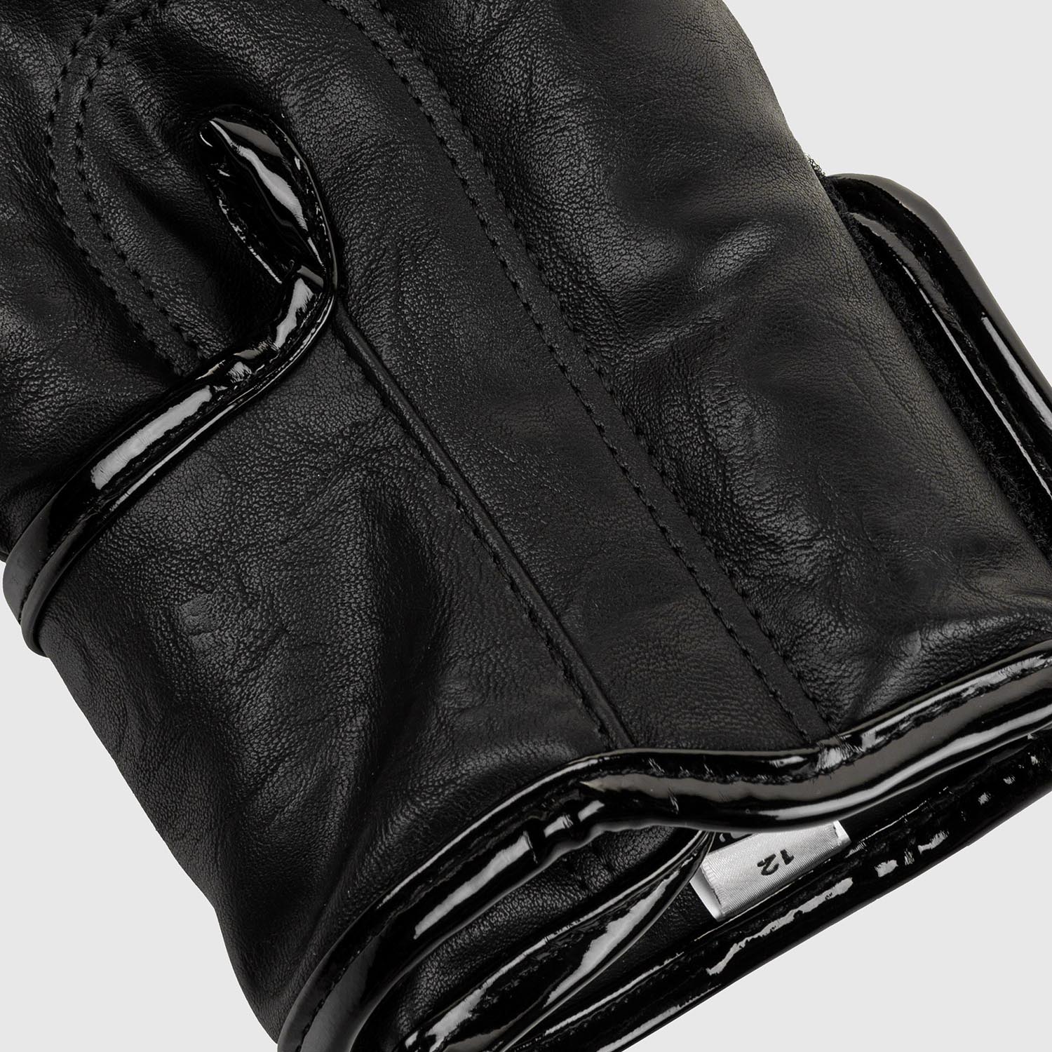 Venum Impact Boxing Gloves - Image 5