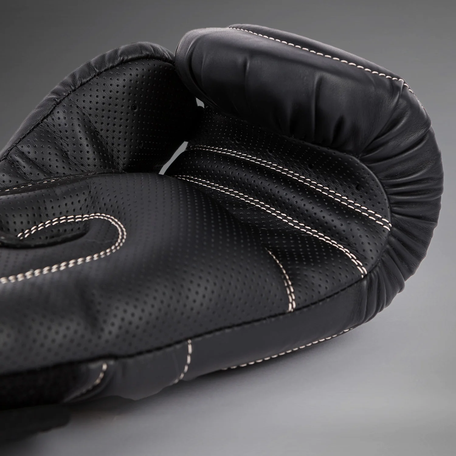 Venum Impact Evo Boxing Gloves - Black - Image 6