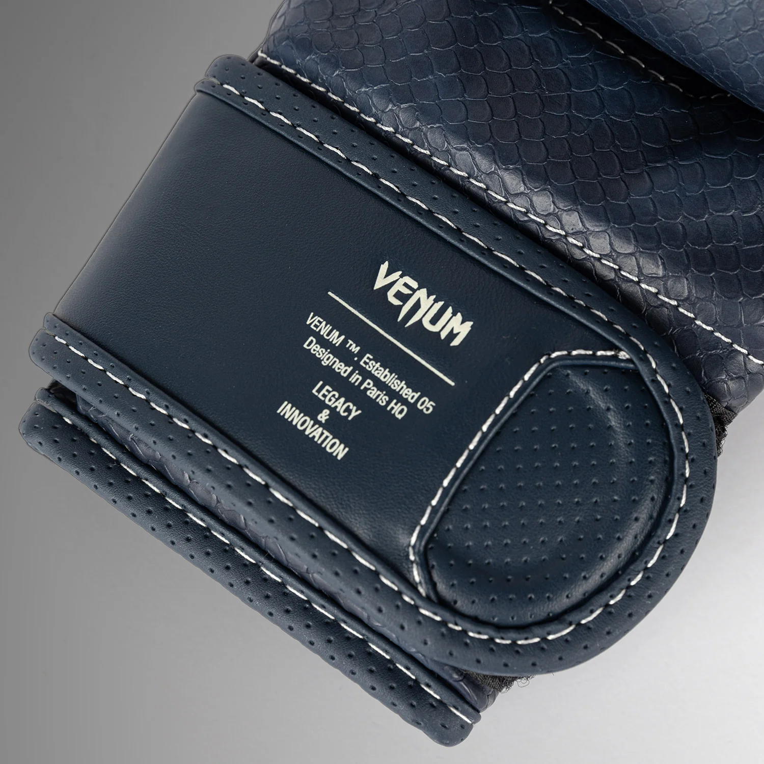 Venum Impact Evo Scales MMA Sparring Gloves - Midnight Blue - Image 4