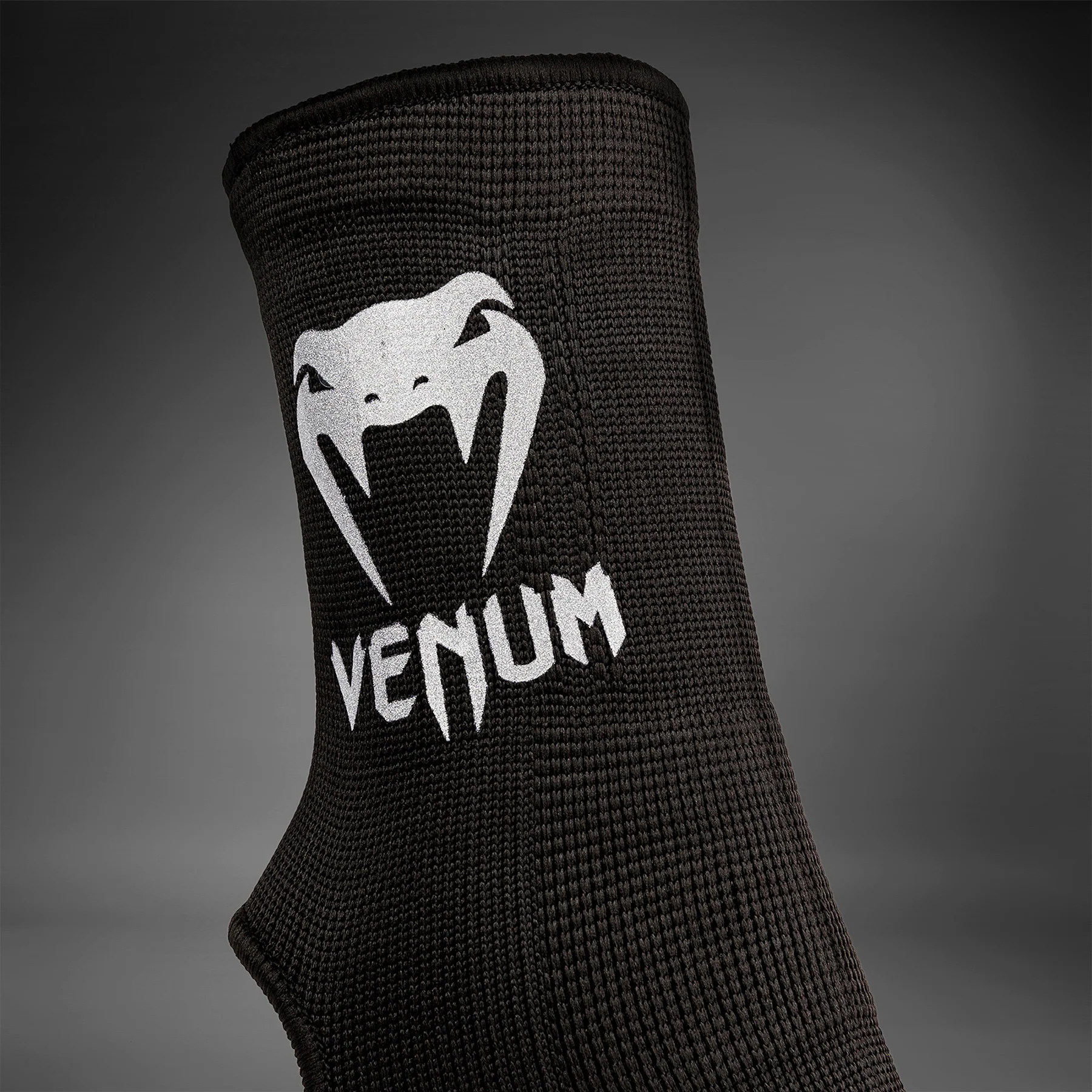 Venum Kontact Ankle Support Guards - Black/Silver - Image 4