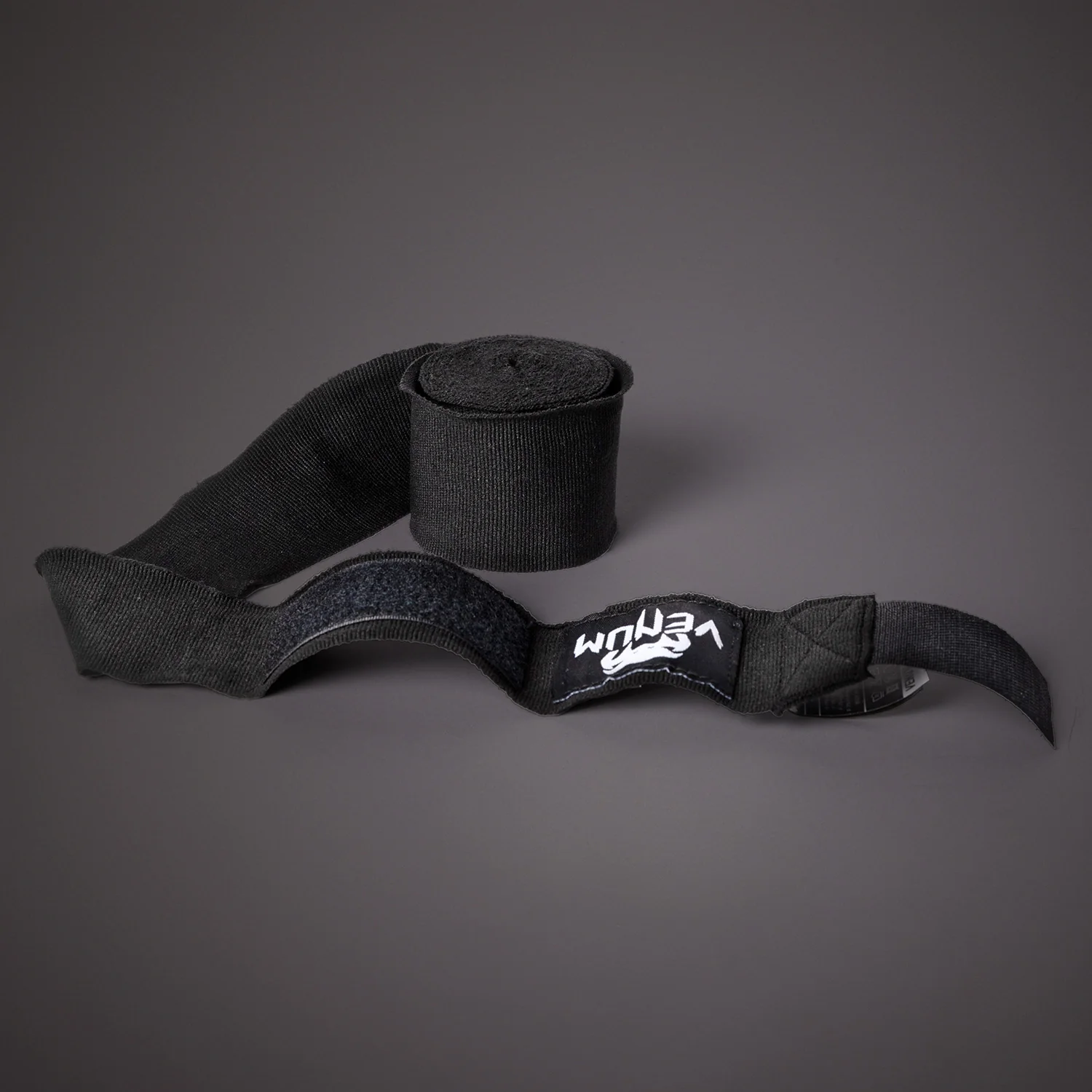 Venum Kontact Boxing Hand Wraps - Black - 4m (157 in) - Image 3