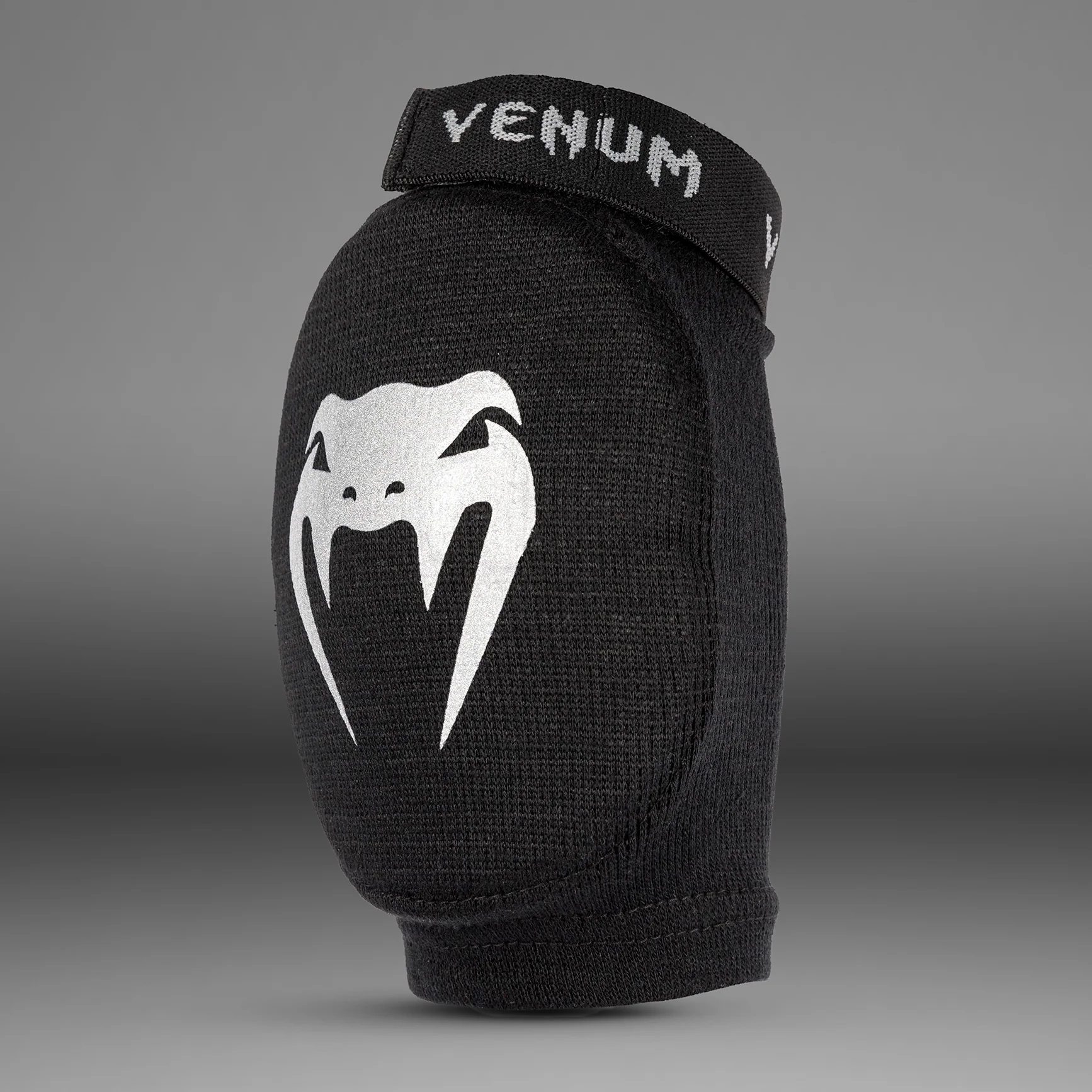 Venum Kontact Elbow Guards - Black/Silver - Image 4