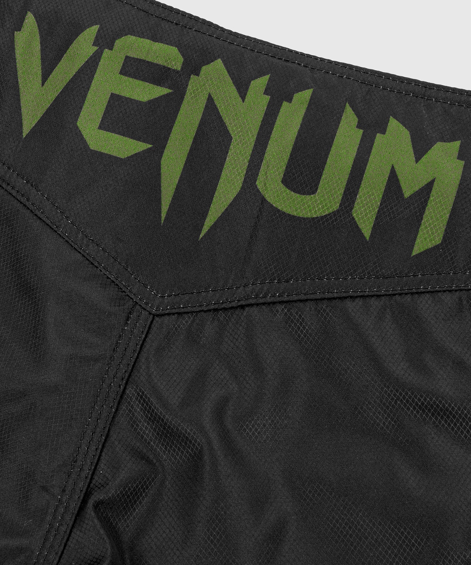 Venum Light 3.0 Fightshorts - Khaki/Black - Image 7