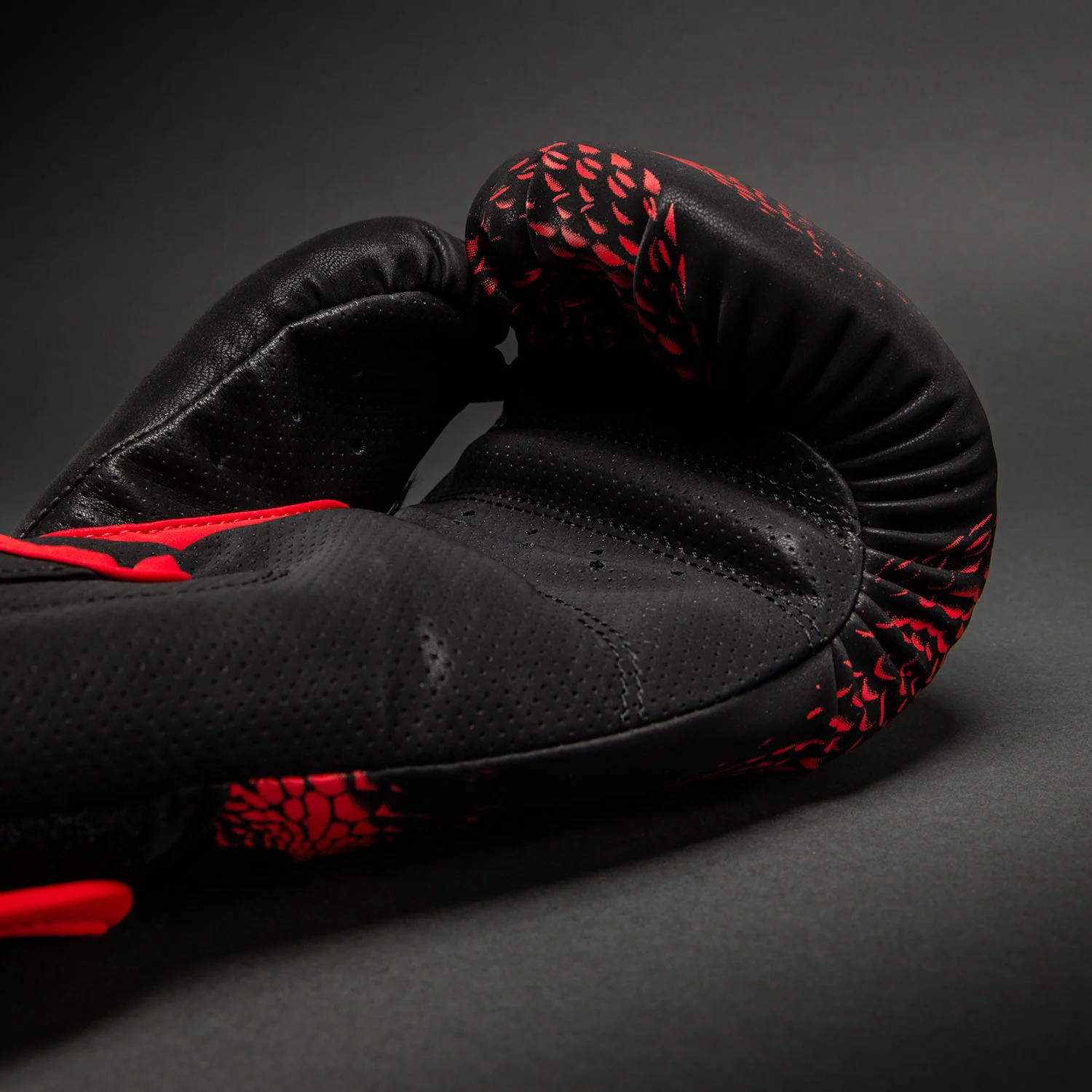 Venum Matupa Boxing Gloves - Black/Red/Silver - Image 3