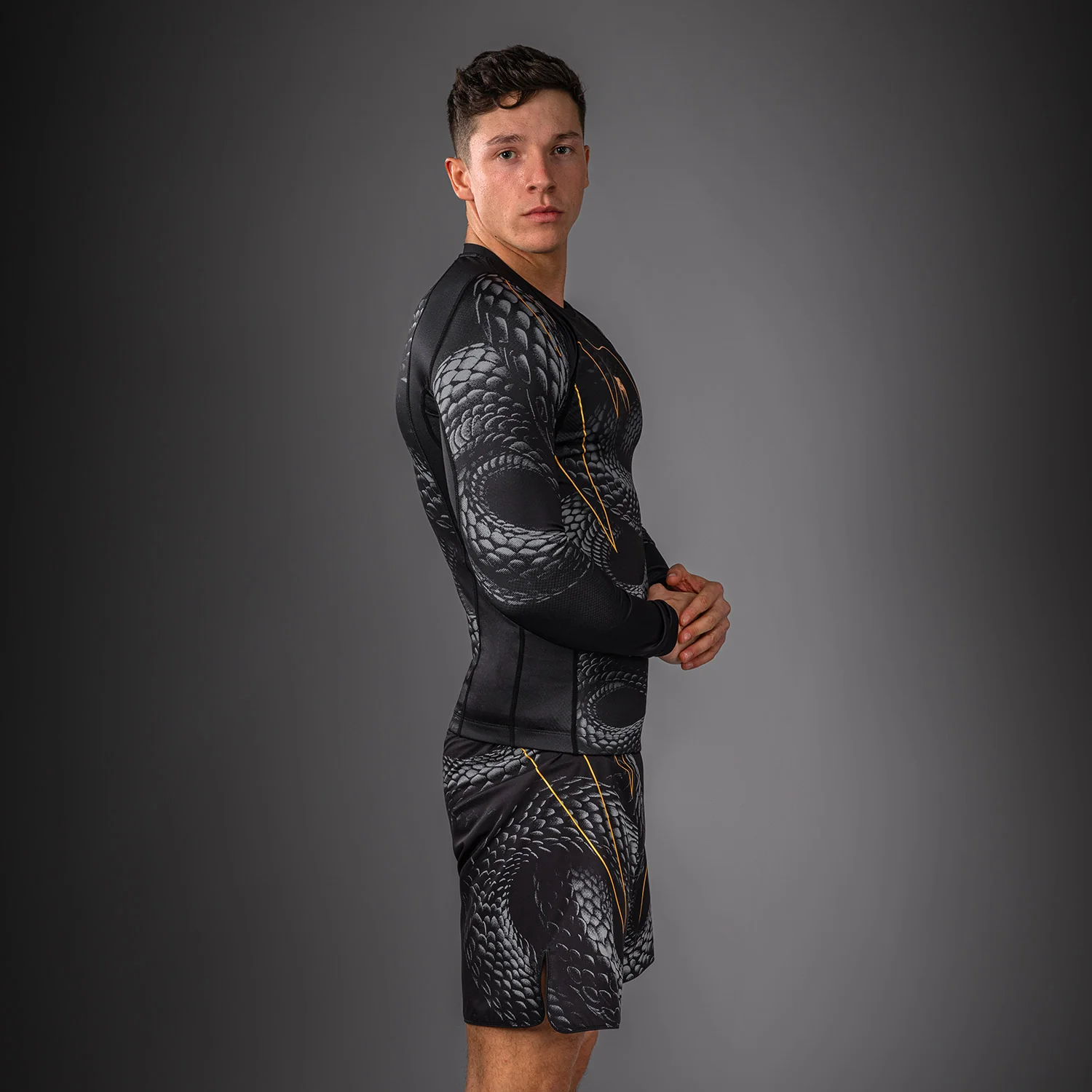 Venum Matupa Long Sleeve Rashguard - Black/Grey/Gold - Image 4