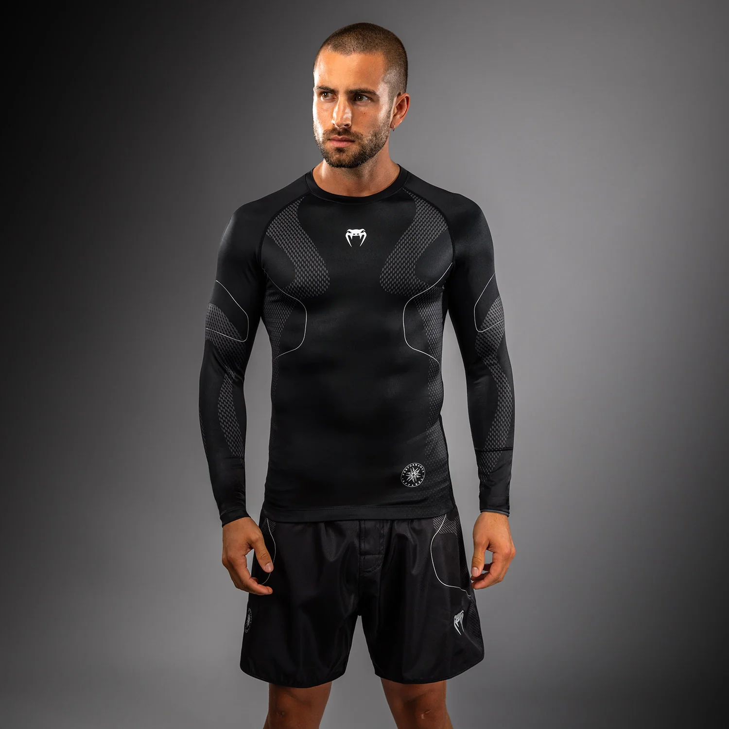 Venum Nexus Long Sleeve Rashguard - Black/Silver