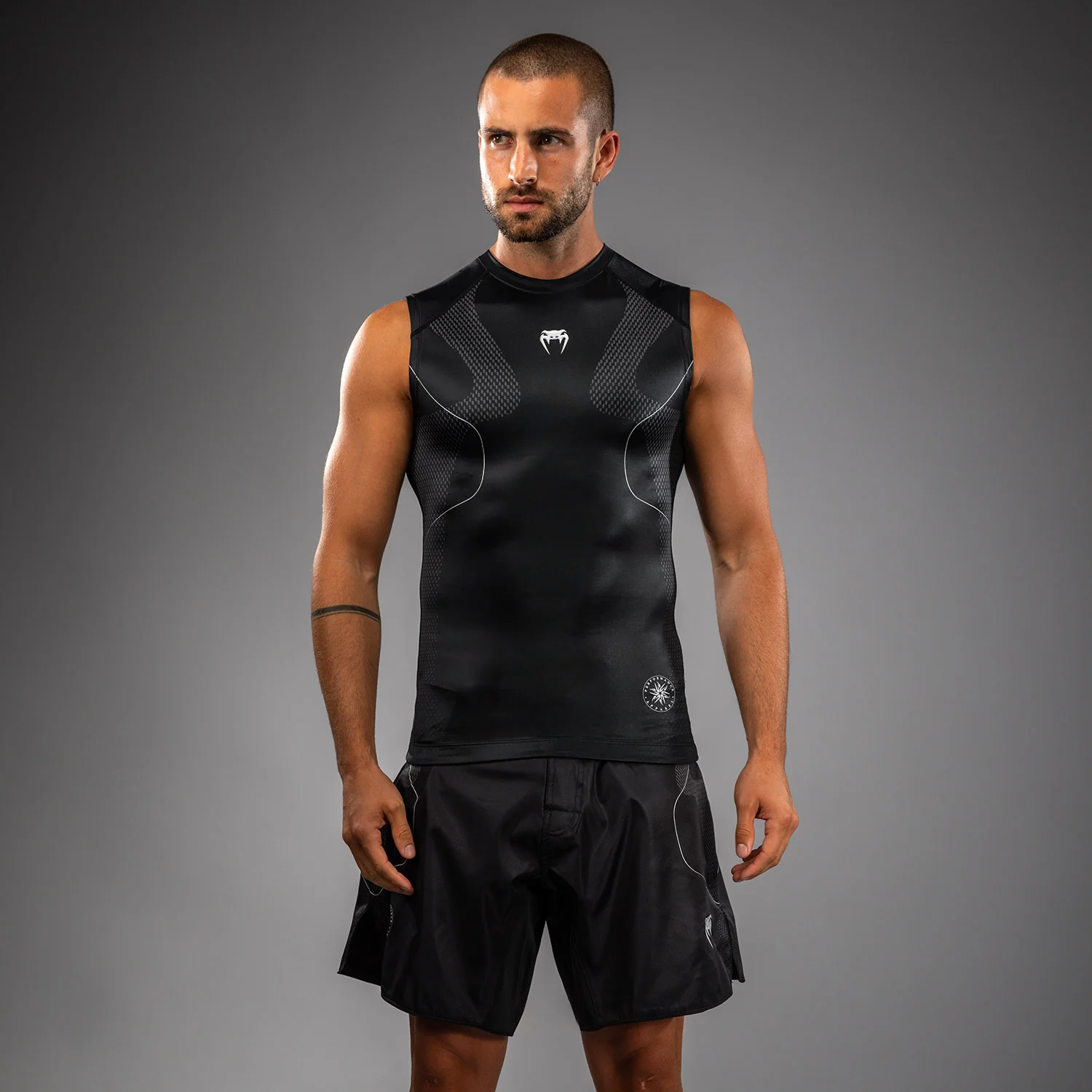 Venum Nexus Sleeveless Rashguard - Black/Silver