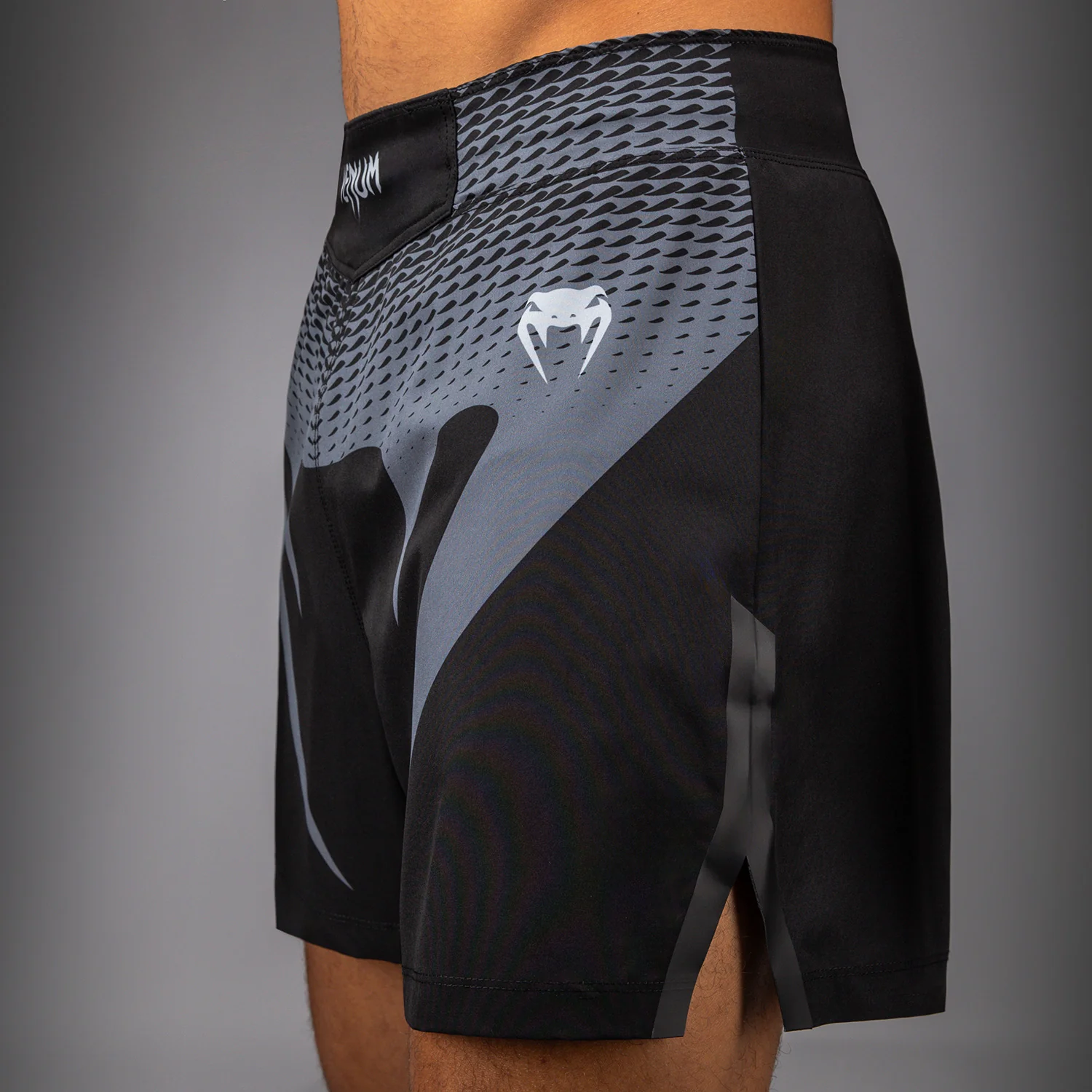 Venum No Gi Fightshorts - Black/ Silver Grey - Image 5