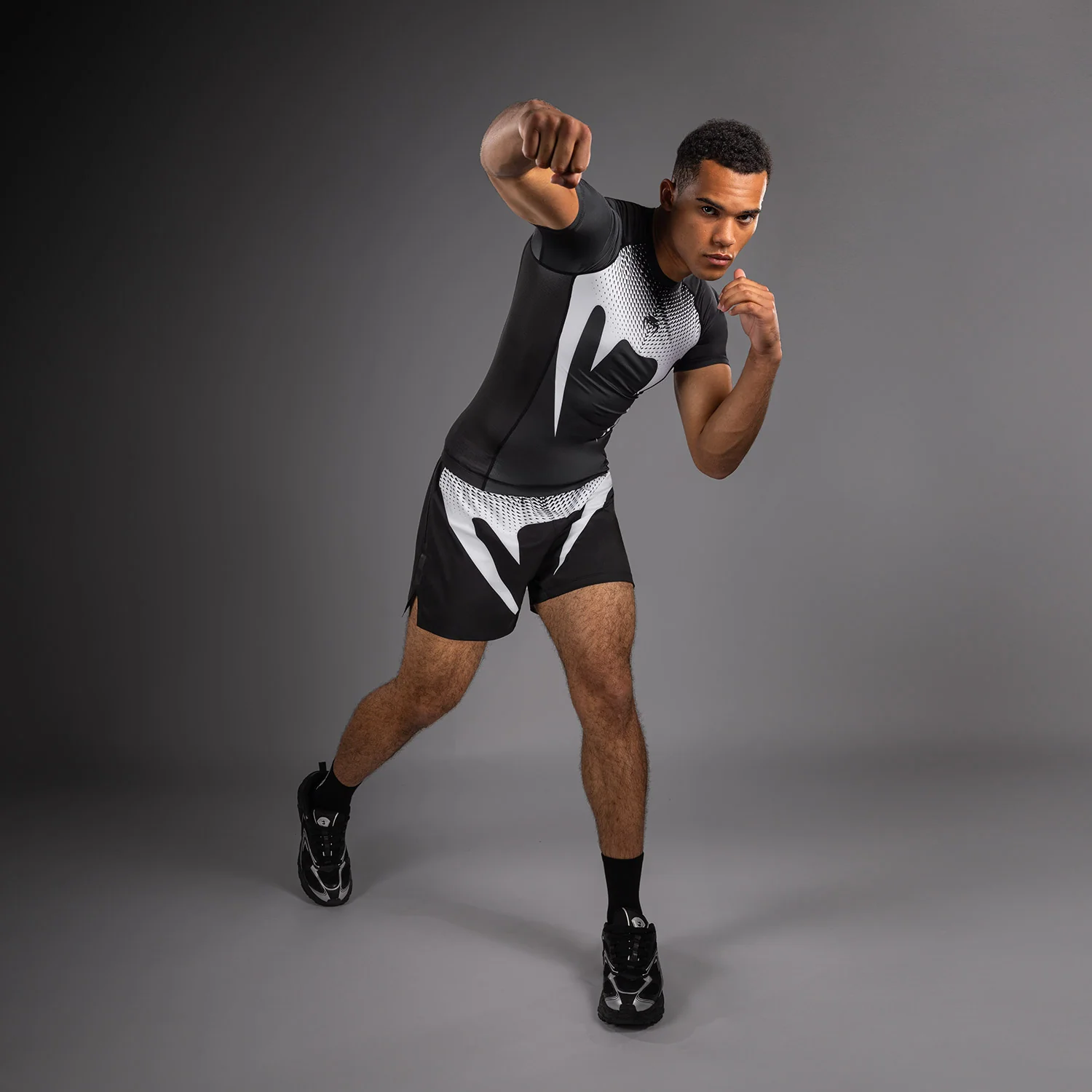 Venum No Gi Rashguards - Black/White - Image 7