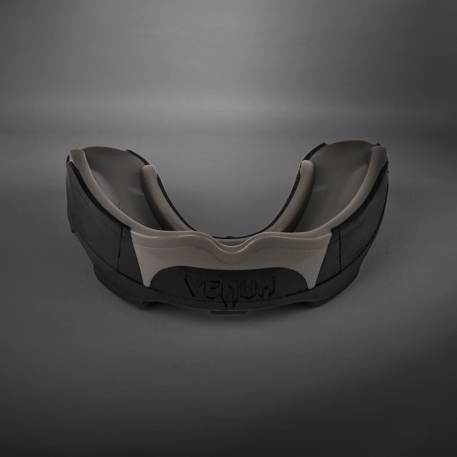 Venum Predator Mouthguard - Black