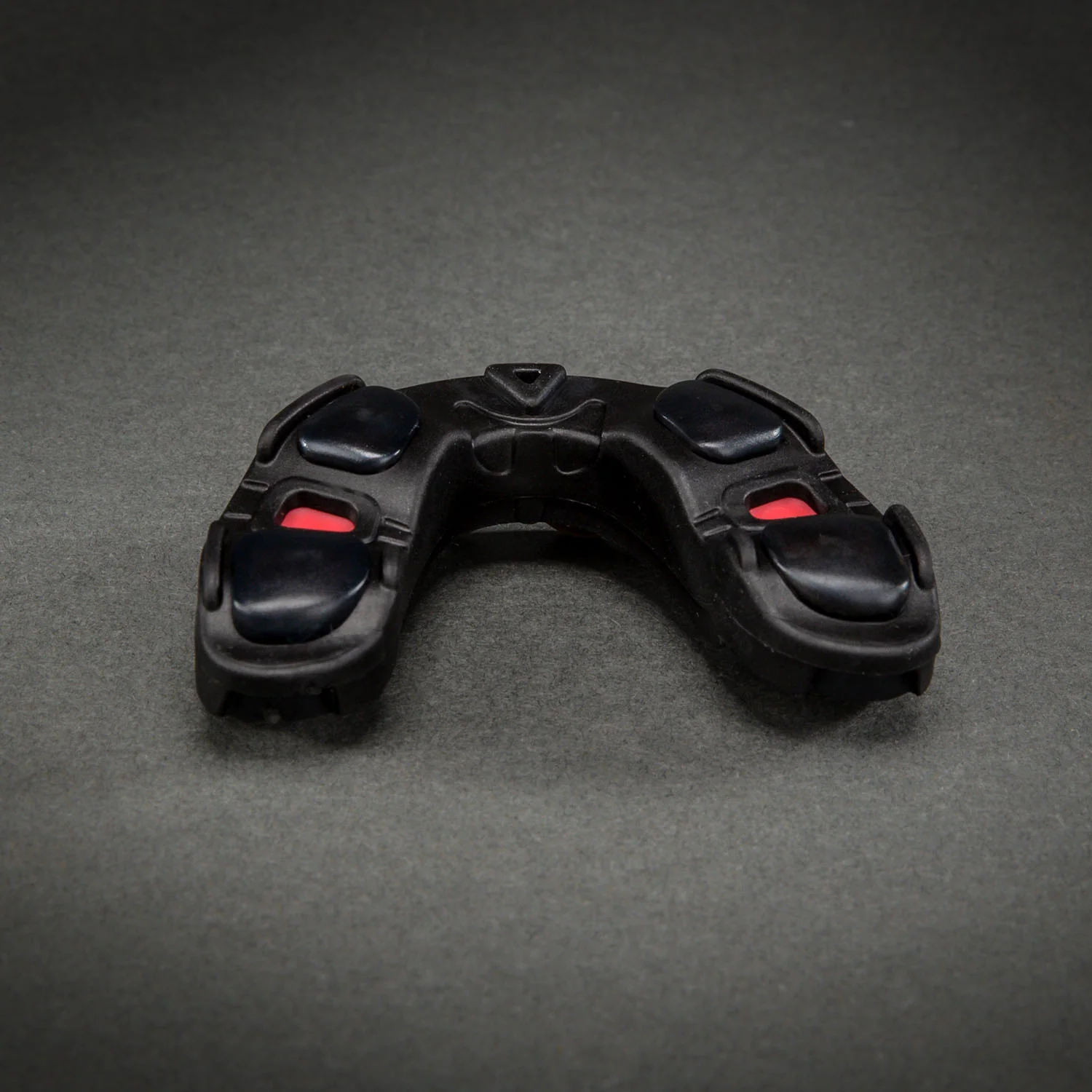 Venum Predator Mouthguard – Black/Black/Red - Image 5