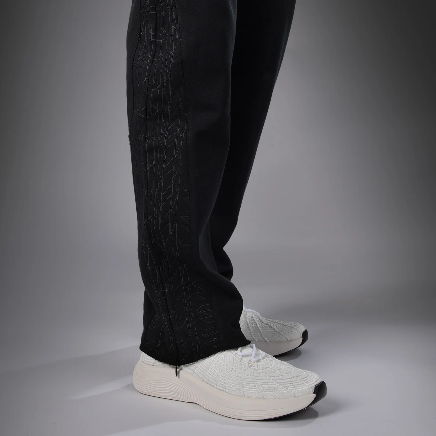 Venum Pulse Women’s Joggers - Black - Image 7