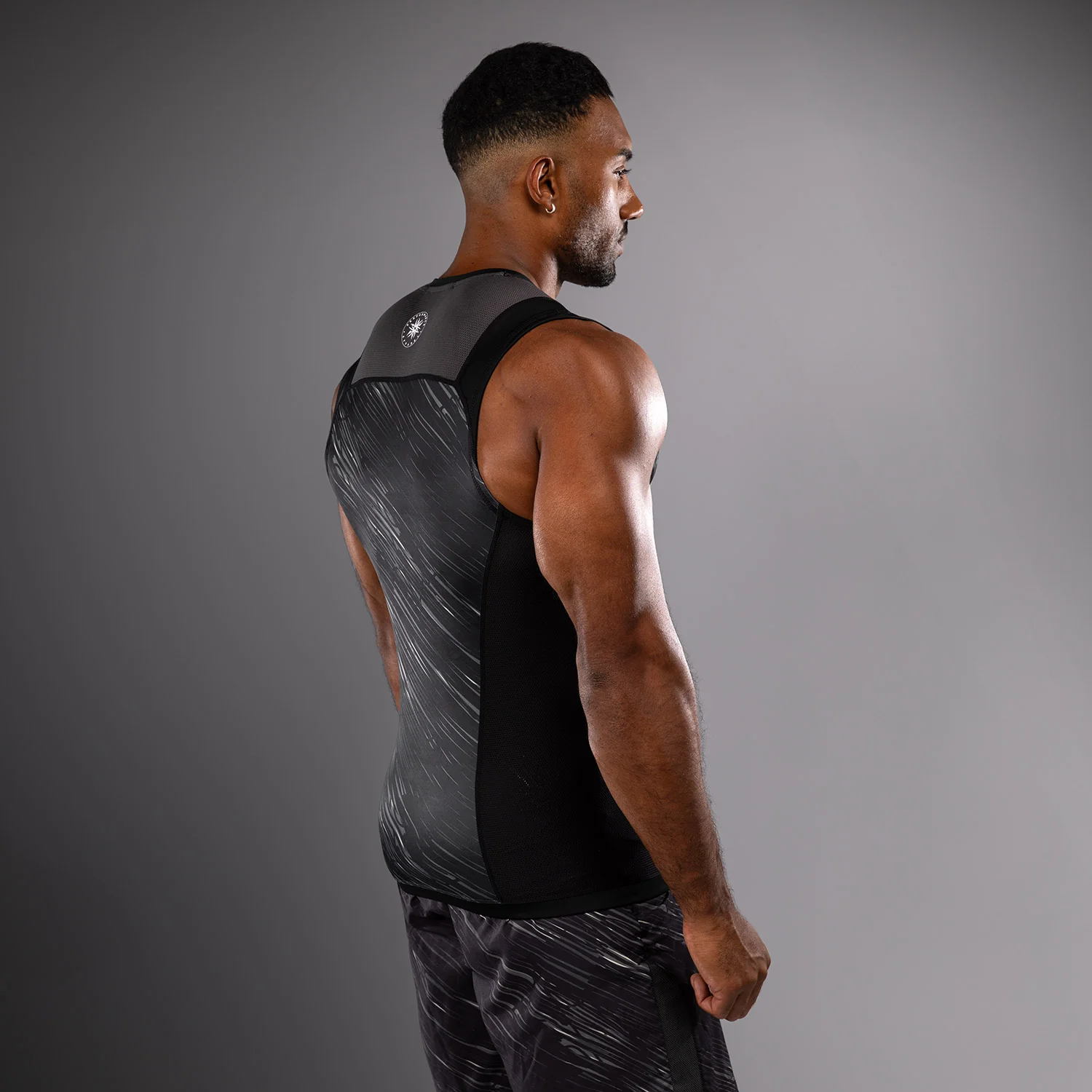 Venum Rapid Sleeveless Rashguard - Black/Storm Grey - Image 5