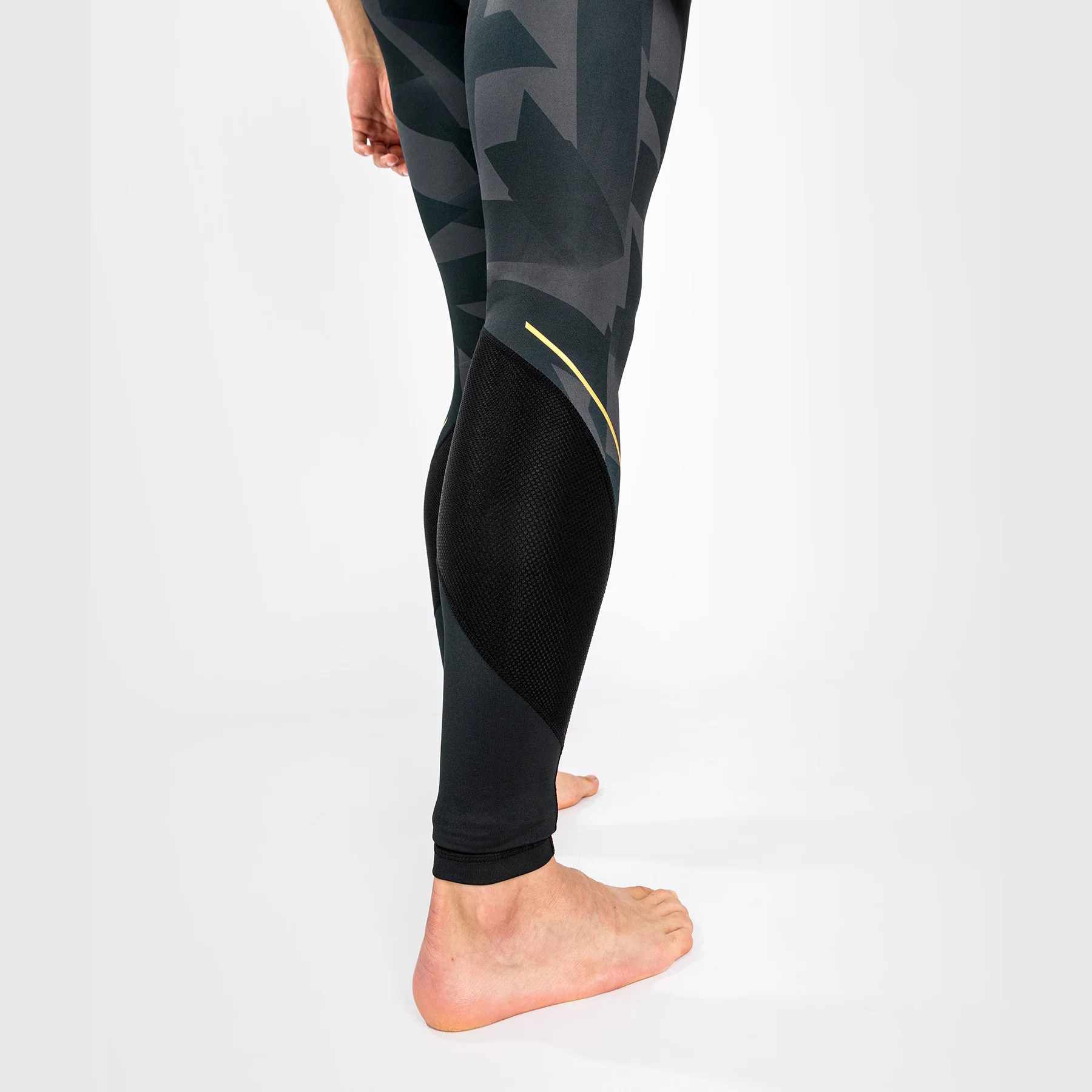 Venum Razor Spats - Black/Gold - Image 6