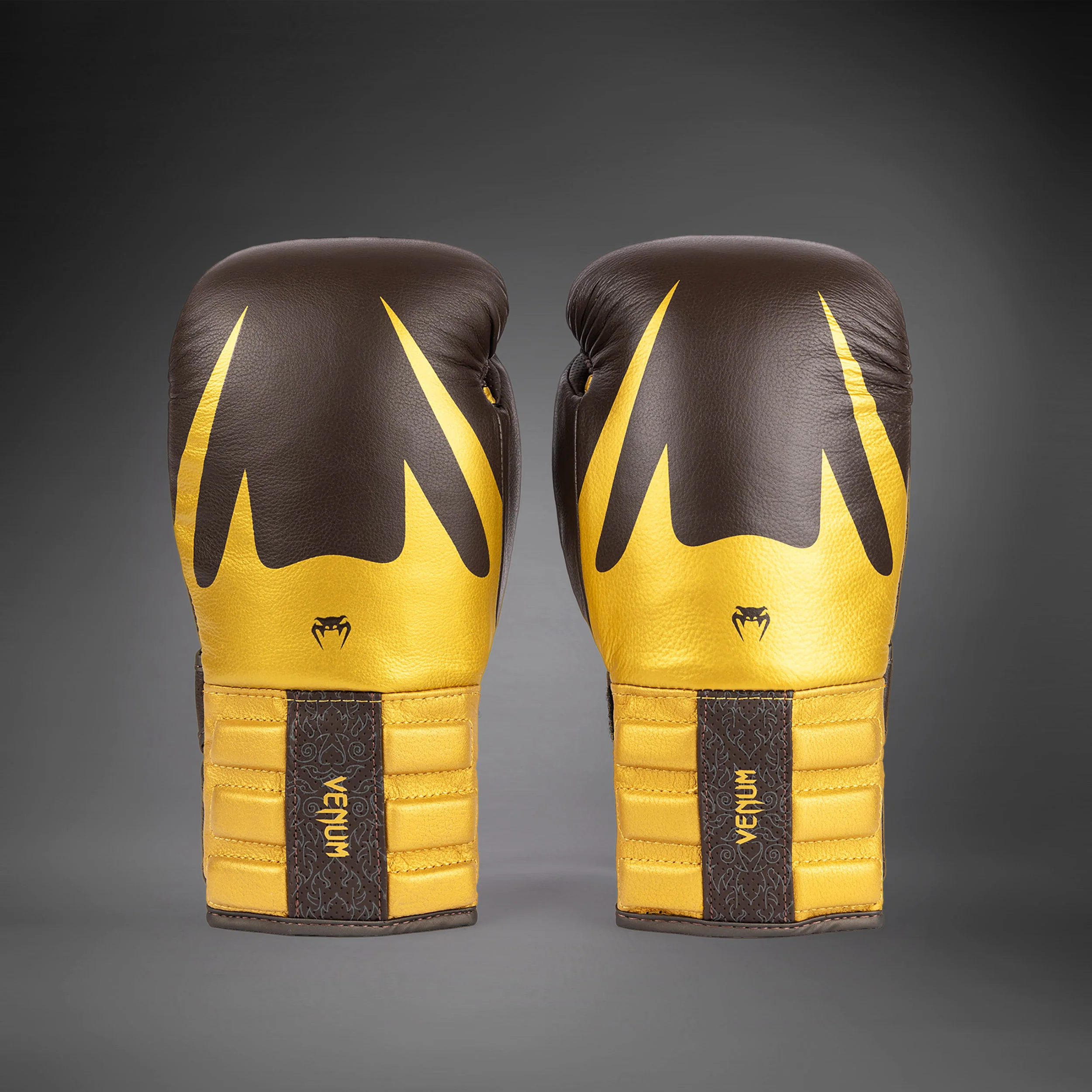 Venum Reverso Boxing Gloves - Chocolate/Gold - Image 4