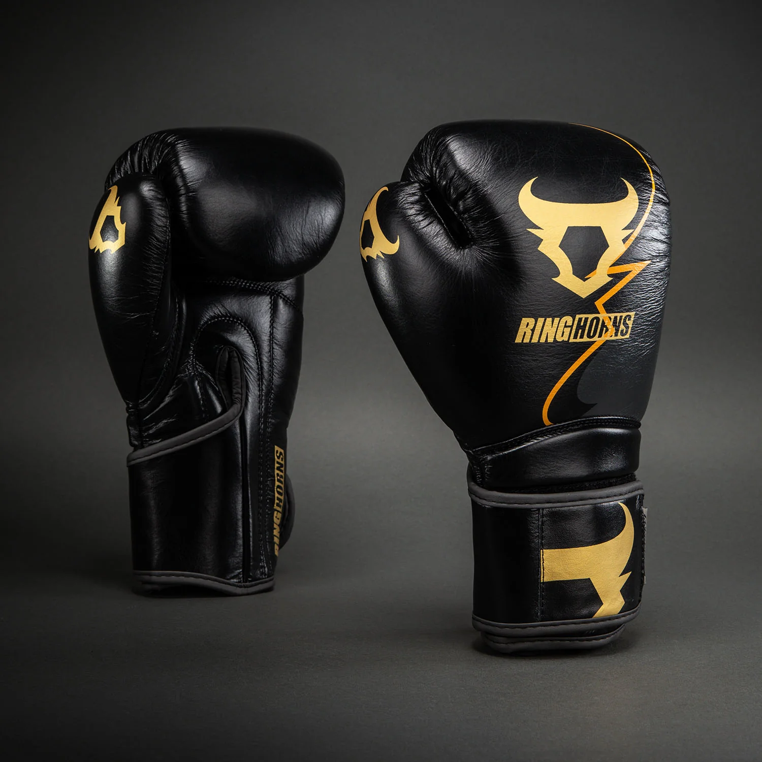 Ringhorns Charger by Venum Boxing Gloves - Black/Gold