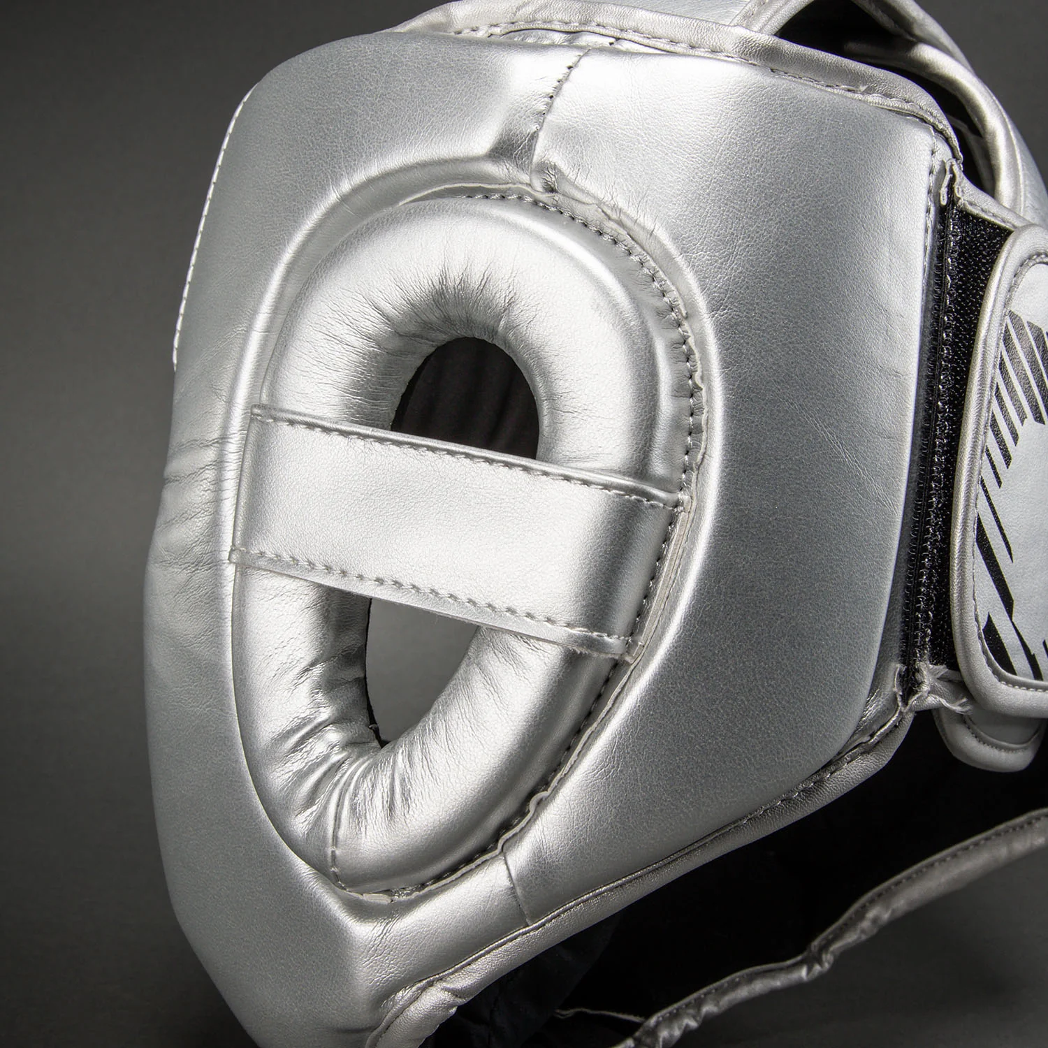 Ringhorns Charger by Venum Headgear- Silver/Black - Image 6