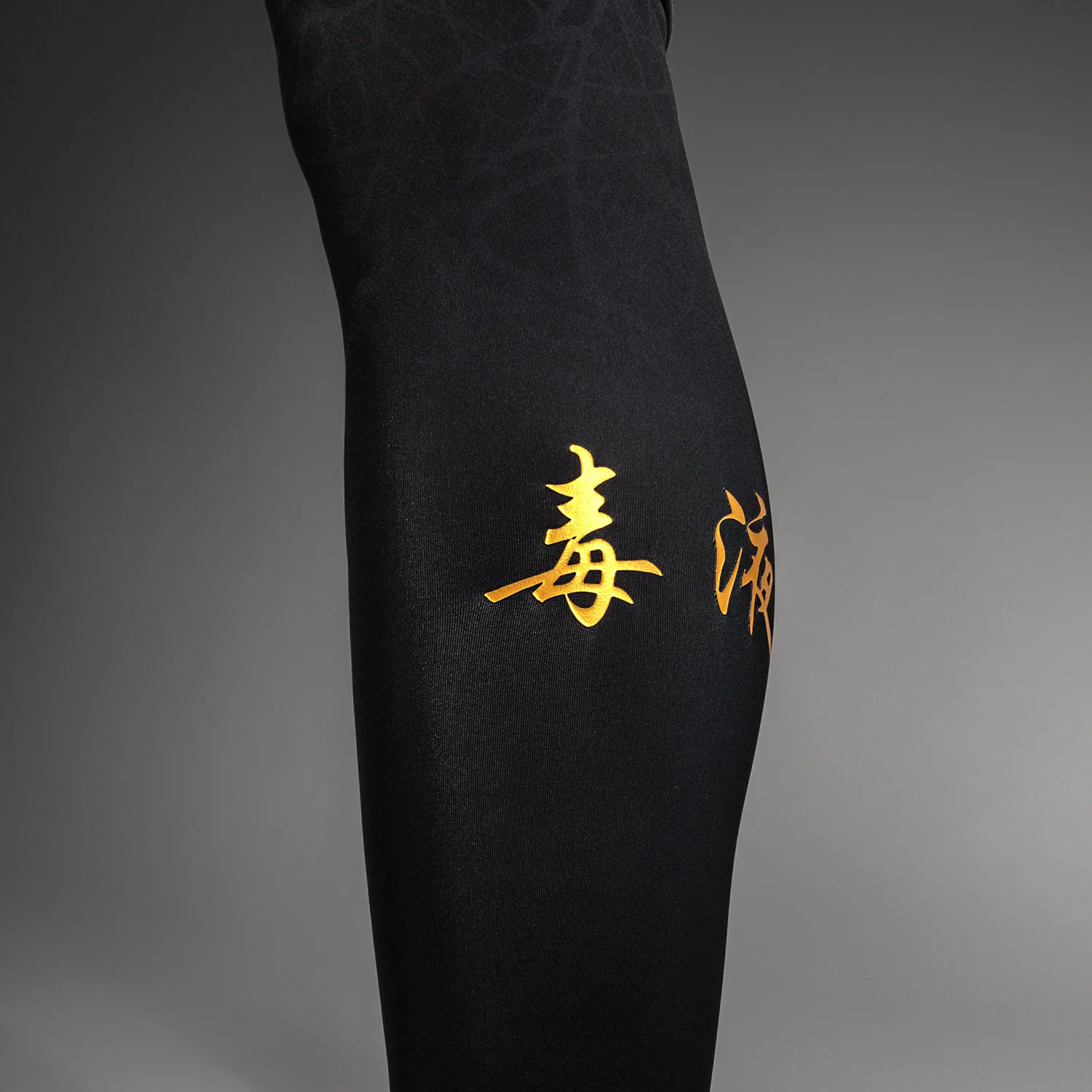 Venum Serpenti Spats - Black/Silver/Gold - Image 8