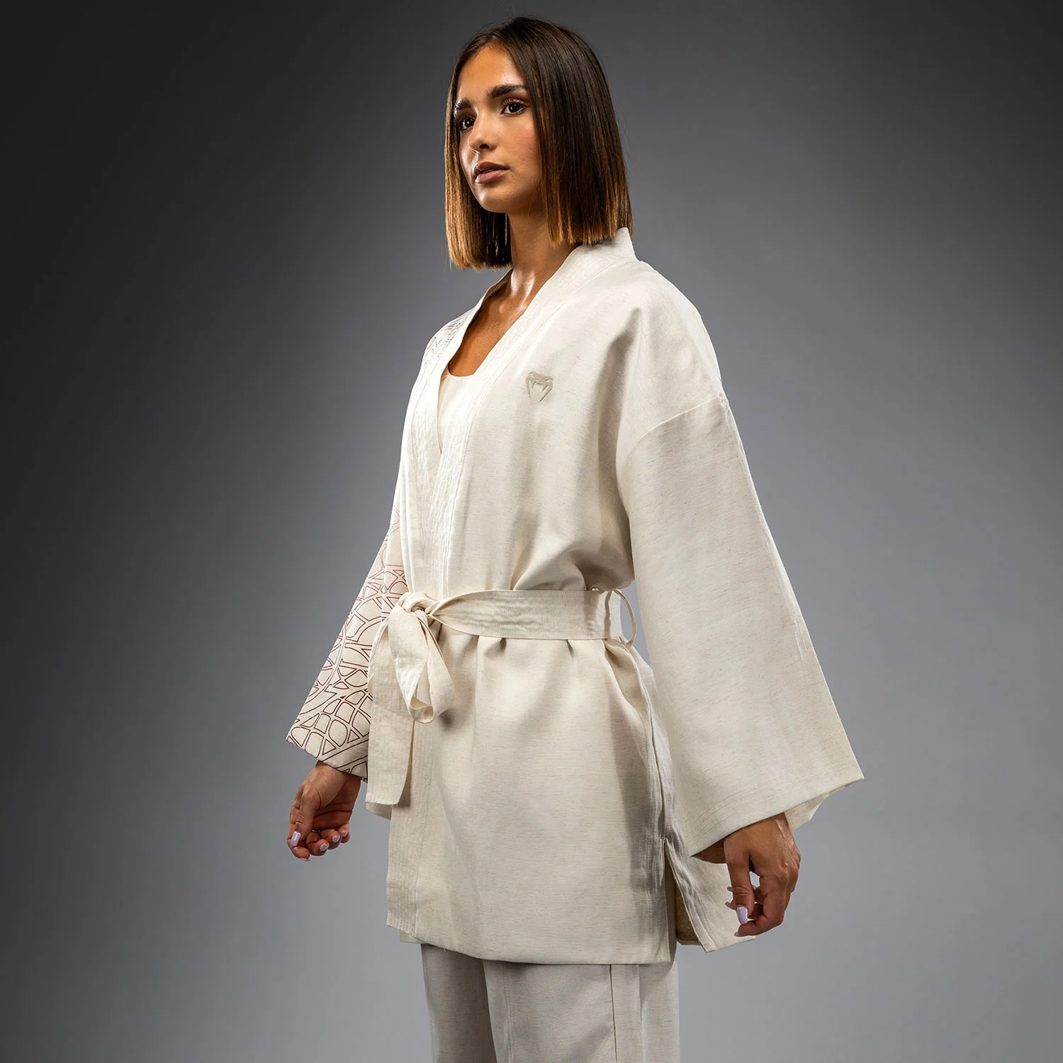 Venum Serpenti Women’s Jacket - Ivory/Burgundy - Image 3