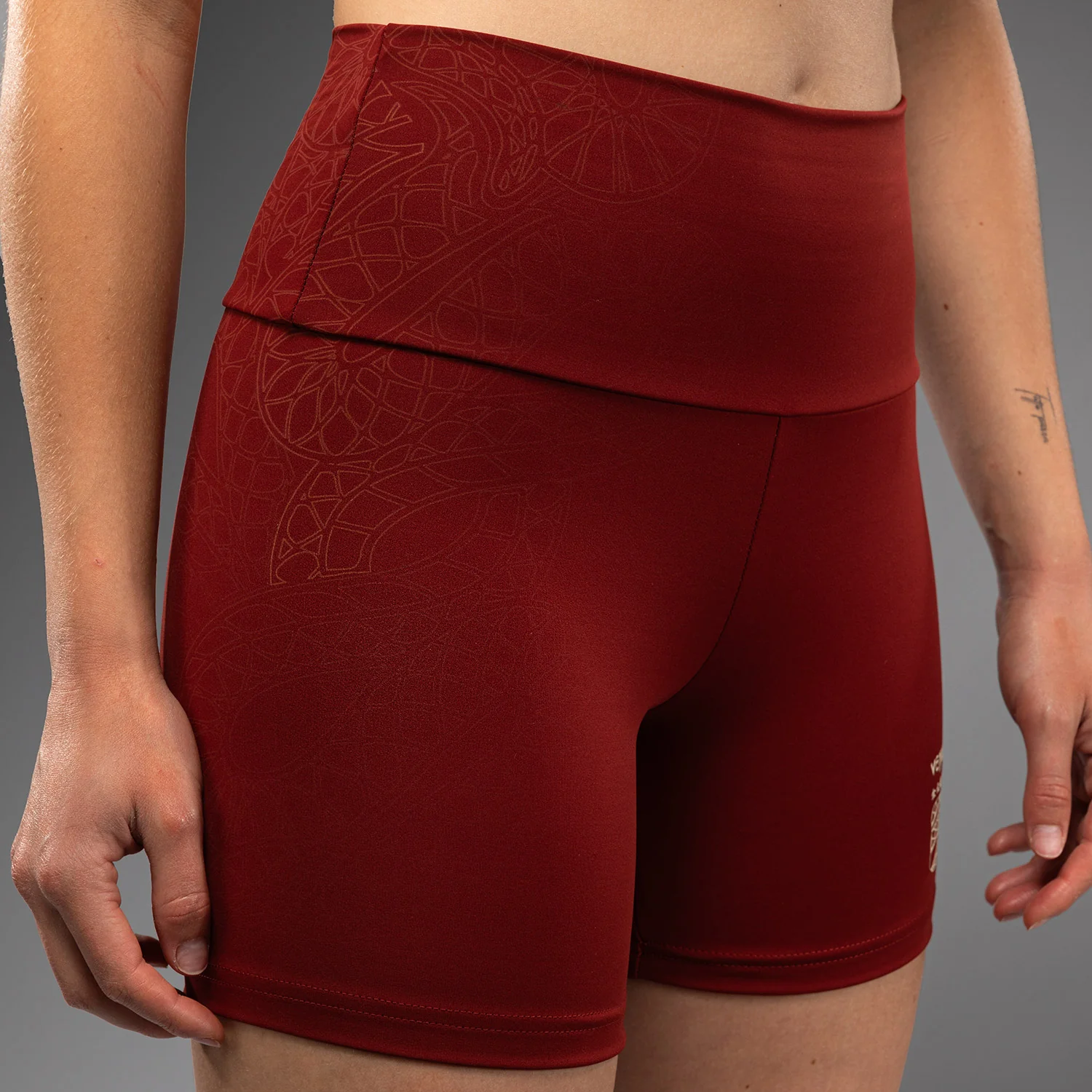 Venum Serpenti Women’s Vale Tudo Shorts - Burgundy/Ivory - Image 5