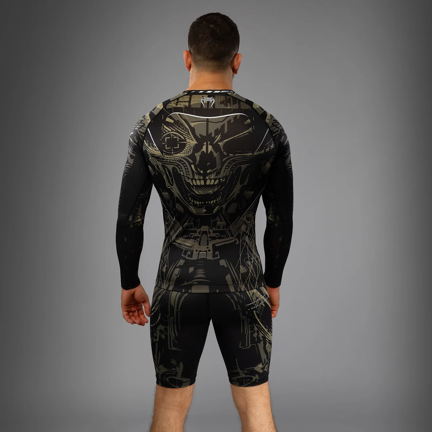 Venum Invader Long Sleeve Rashguard - Black/Sand - Image 3