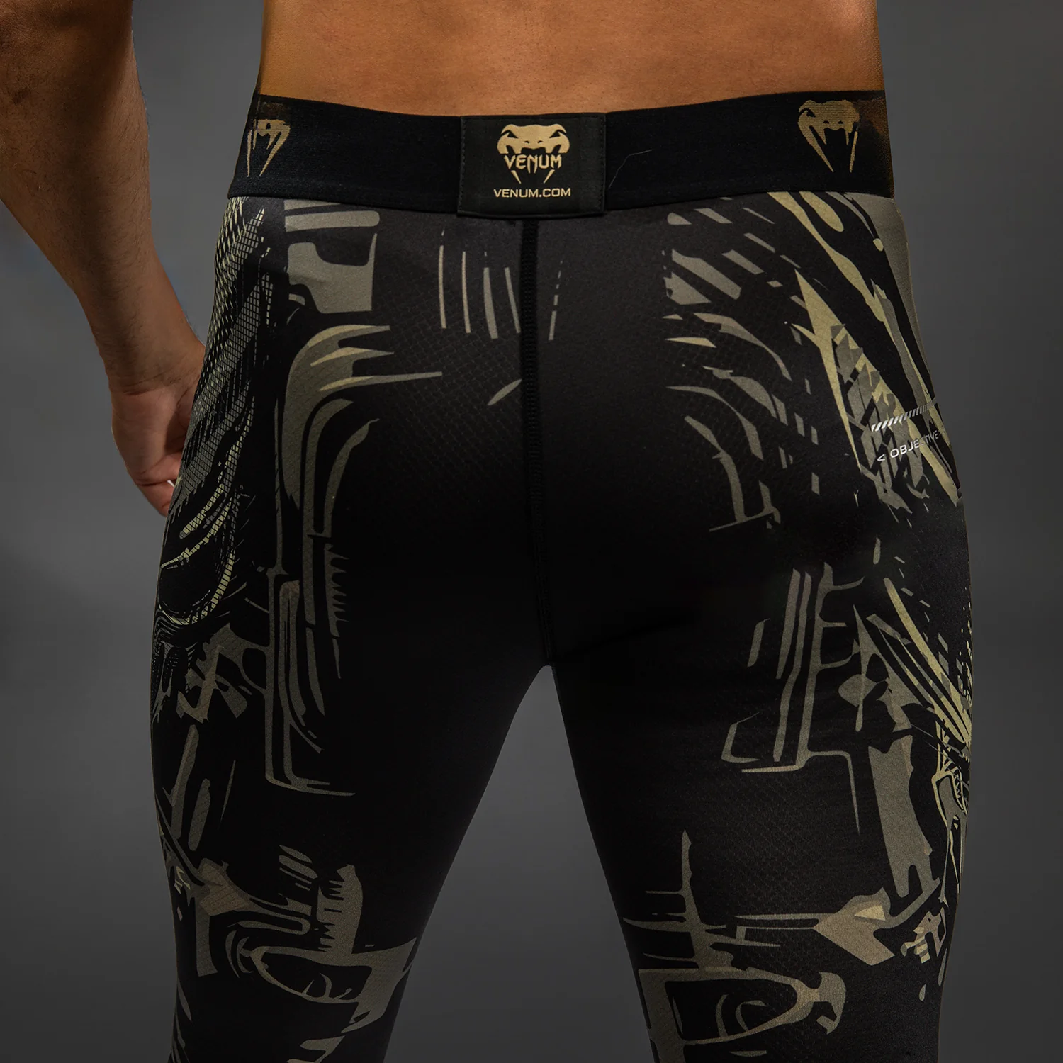 Venum Invader Spats - Black/Sand - Image 7
