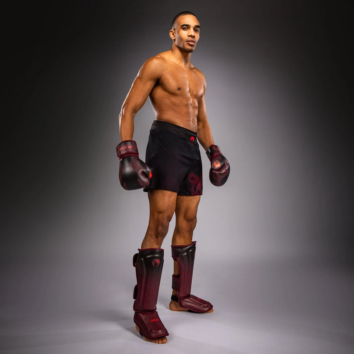Venum Spectre Fightshorts - Black/Red - Image 5