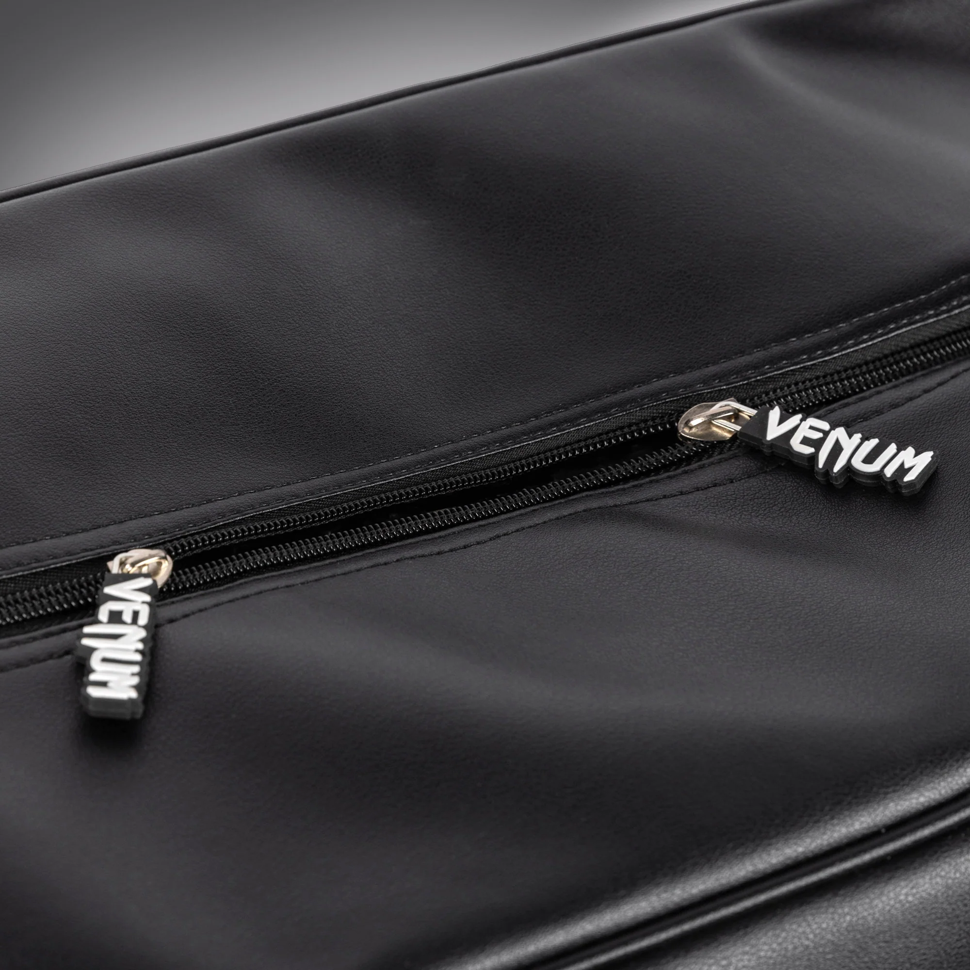 Venum sport bag - Black/White - Image 5