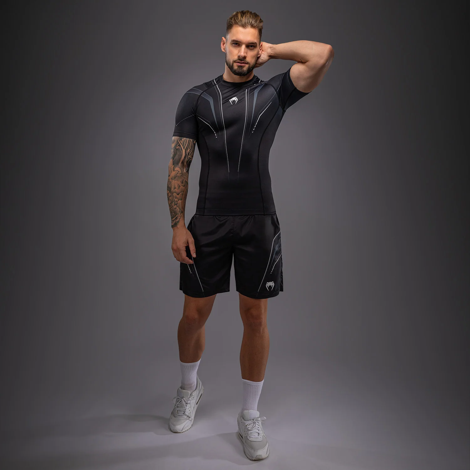 Venum Streamline Short Sleeve Rashguard - Black/White - Image 3
