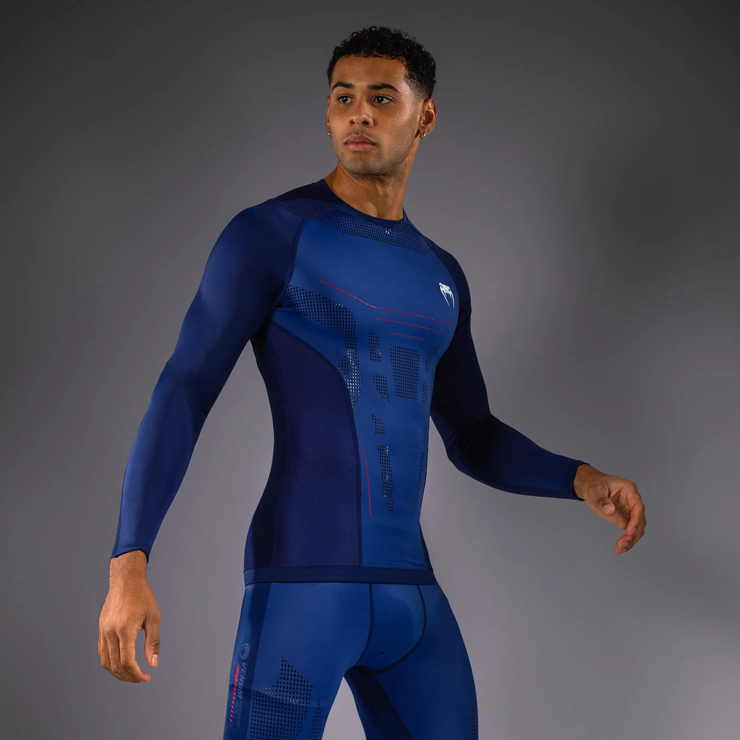 Venum Technical 3.0 Long Sleeve Rashguard - Night Blue - Image 3