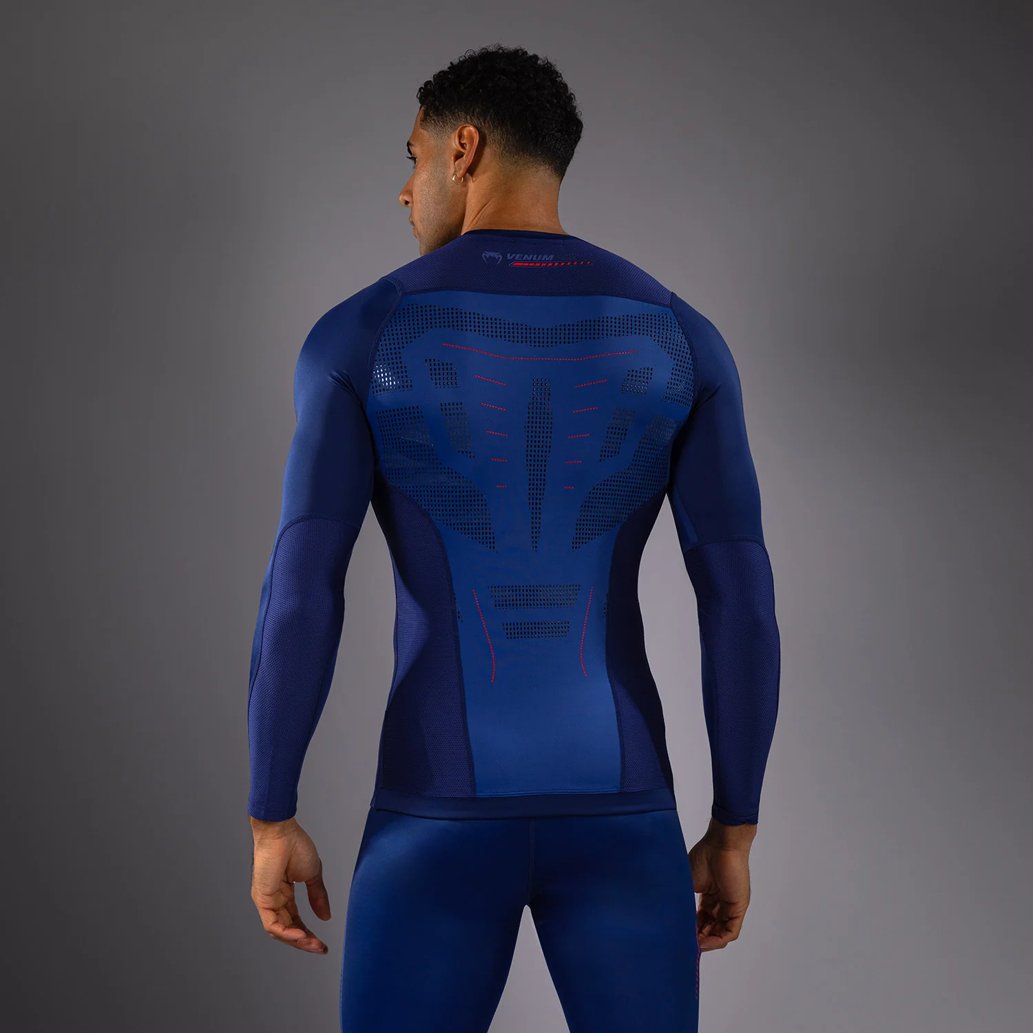 Venum Technical 3.0 Long Sleeve Rashguard - Night Blue - Image 4