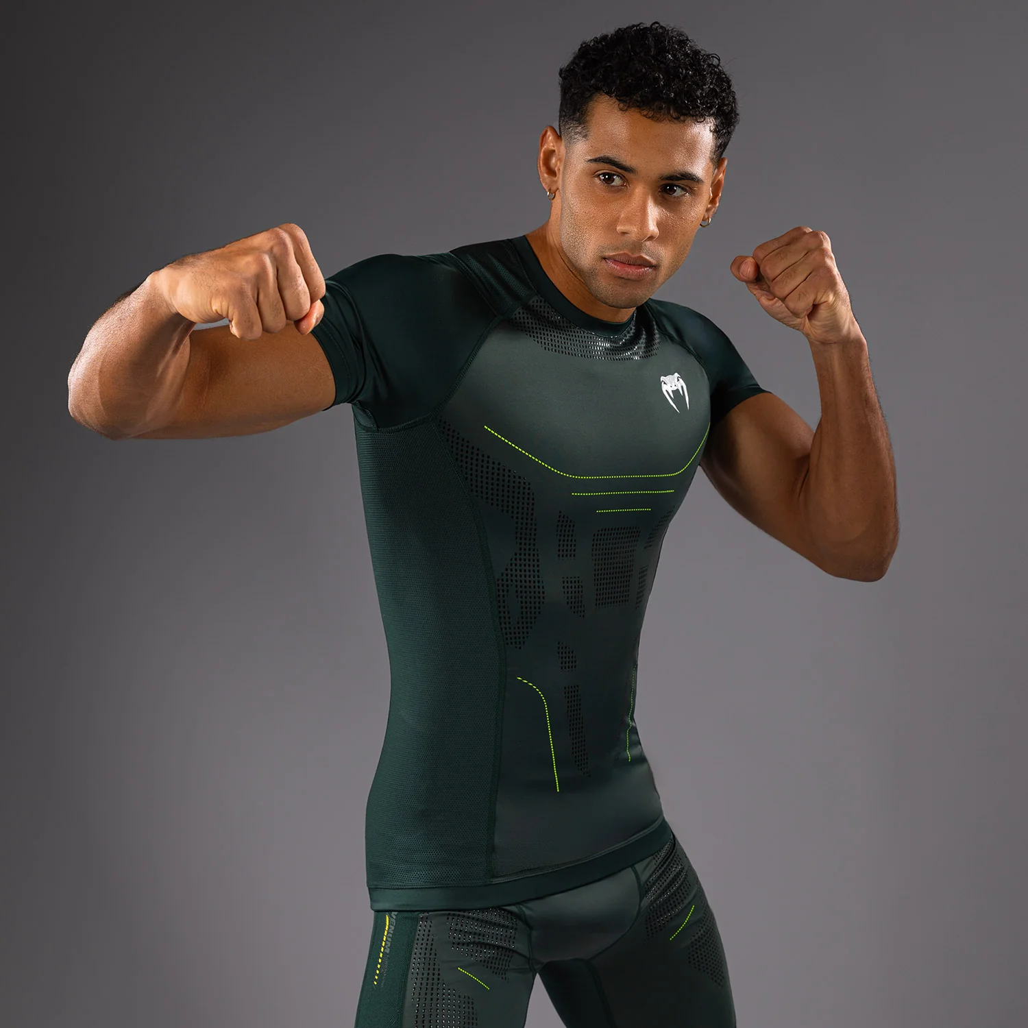 Venum Technical 3.0 Short Sleeve Rashguard - Forest Green - Image 2