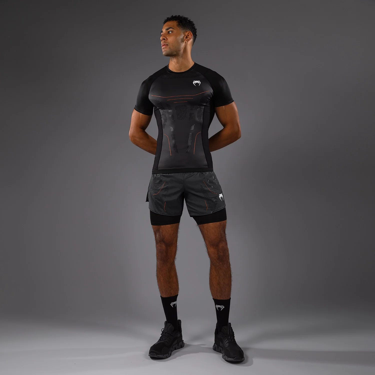 Venum Technical 3.0 Short Sleeve Rashguard - Graphite - Image 4