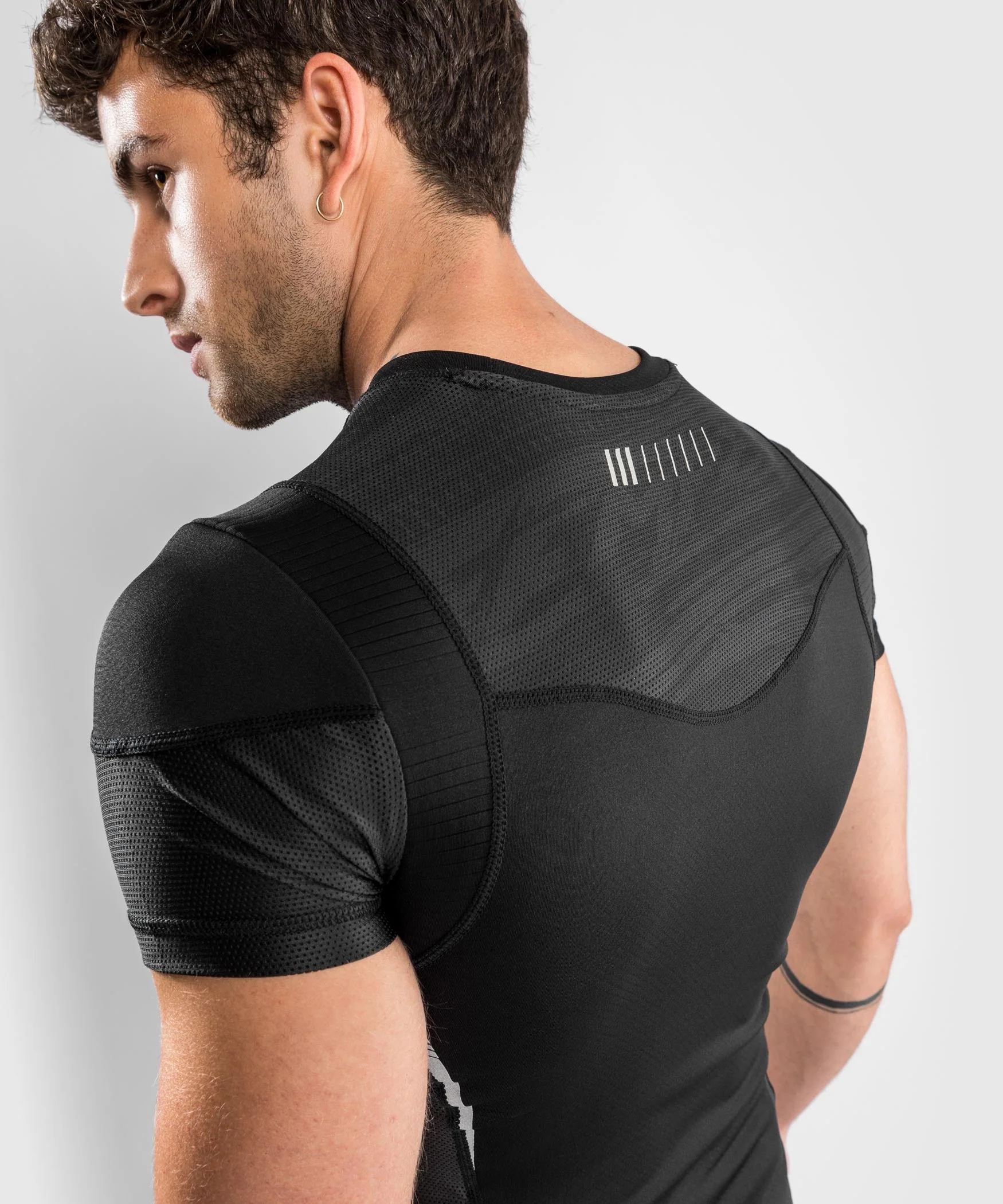 Venum tempest 2.0 Rashguard Short Sleeves – Black/Grey - Image 6