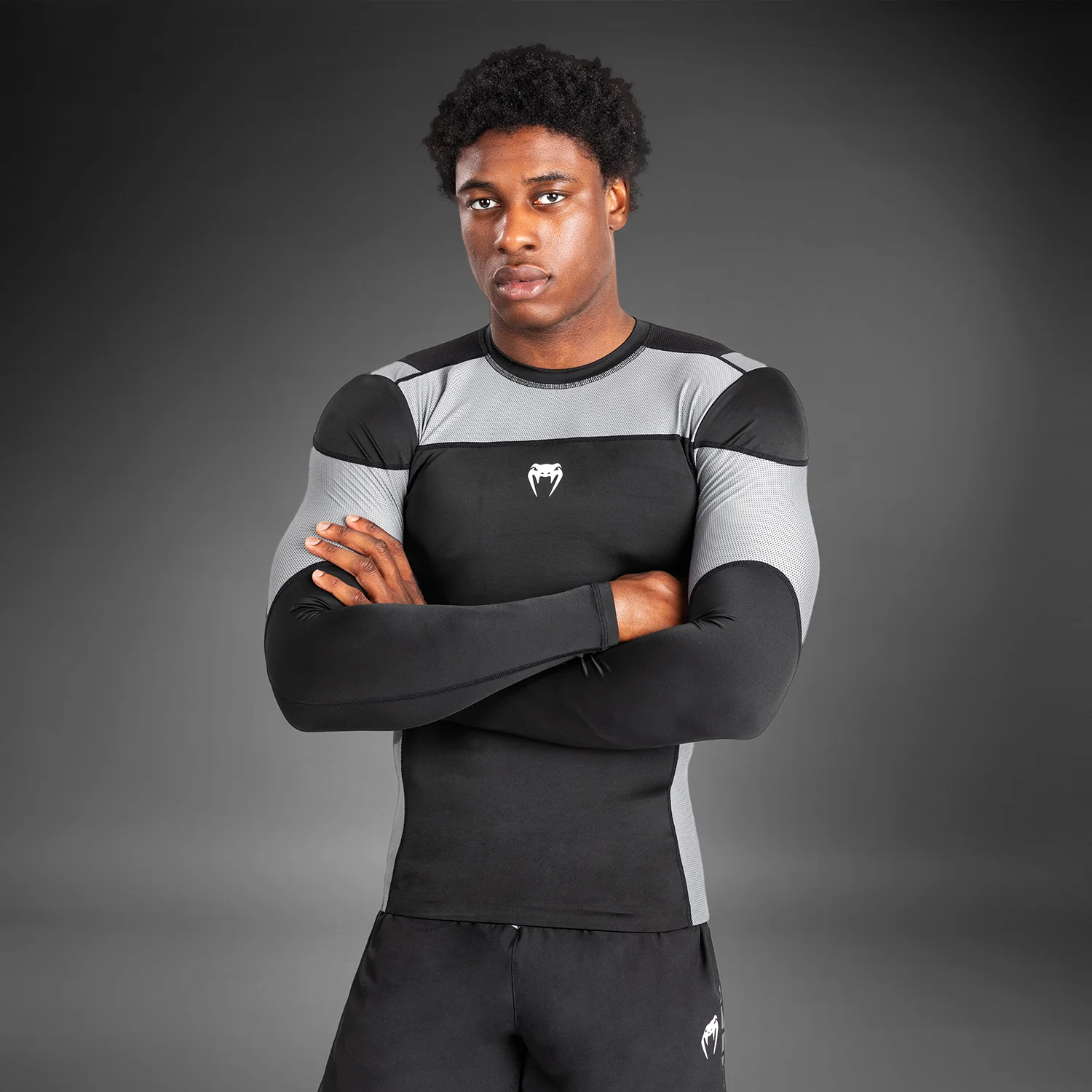 Venum Tempest Men's Long Sleeve Rashguard - Black/Grey - Image 6