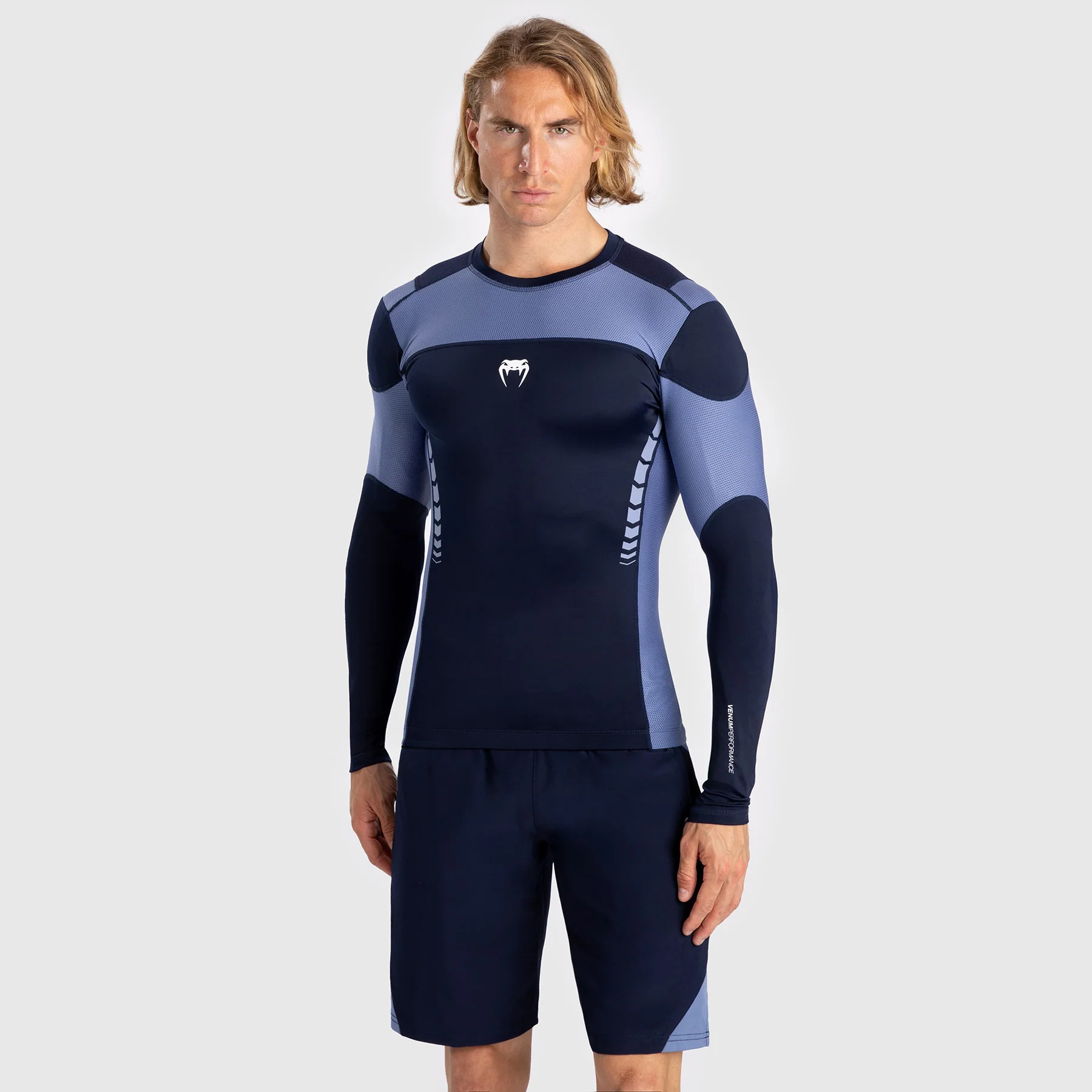 Venum Tempest Men's Long Sleeve Rashguard - Navy Blue/Blue - Image 7