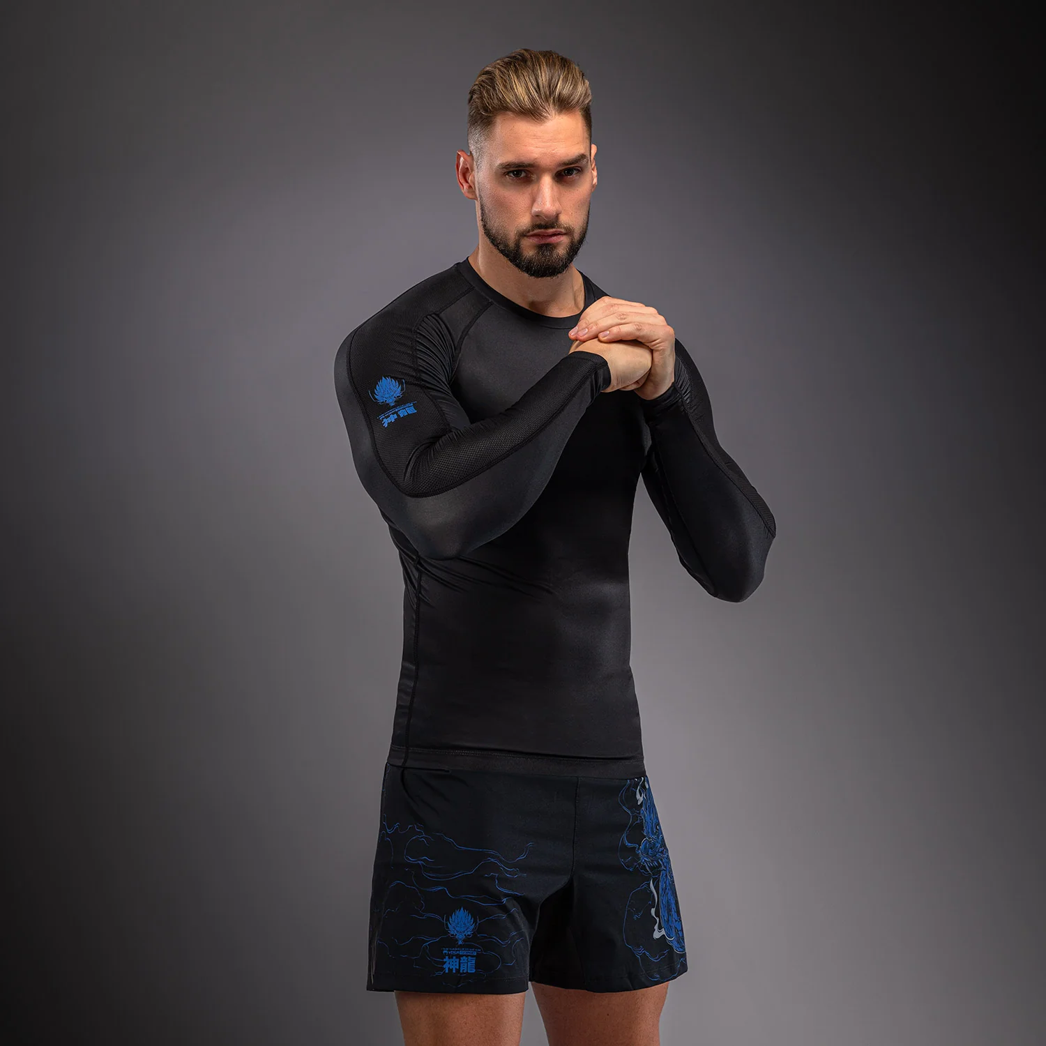 Venum Thunder Dragon Long Sleeve Rashguard - Black/Royal Blue - Image 3