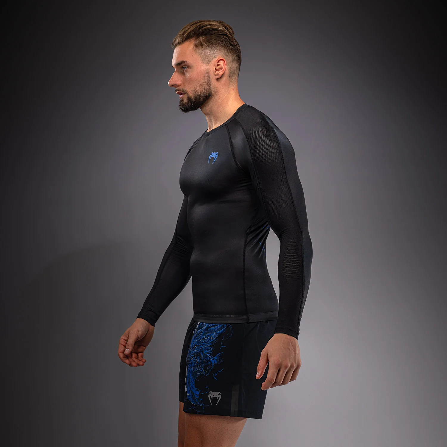 Venum Thunder Dragon Long Sleeve Rashguard - Black/Royal Blue - Image 4