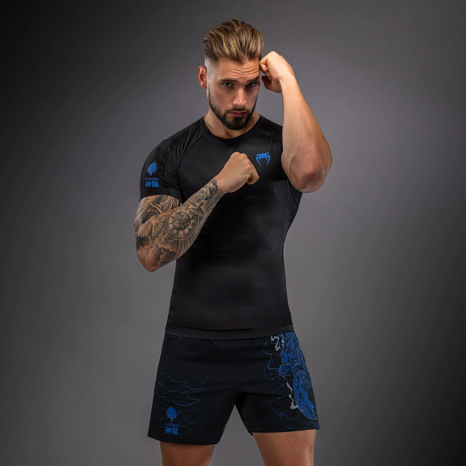 Venum Thunder Dragon Short Sleeves Rashguard - Black/Royal Blue - Image 2