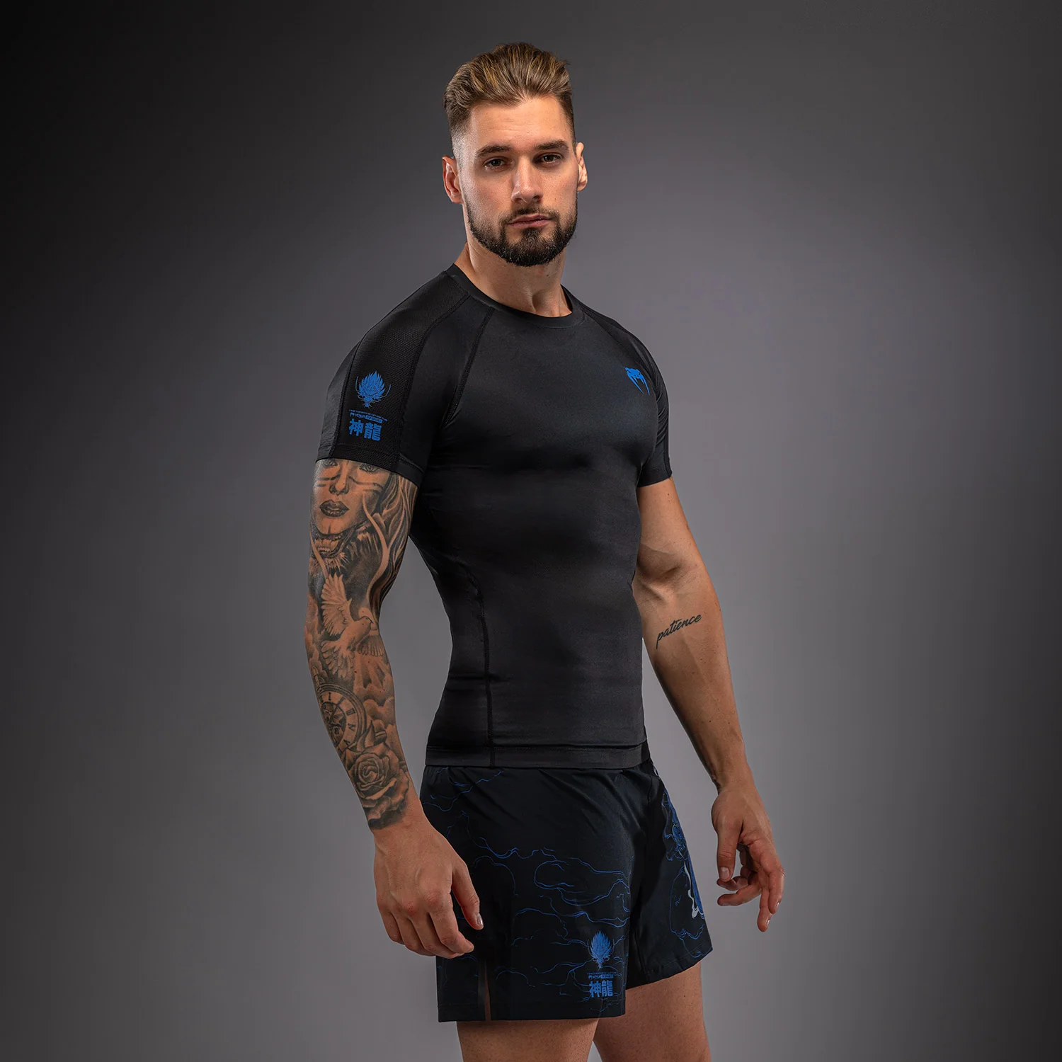Venum Thunder Dragon Short Sleeves Rashguard - Black/Royal Blue - Image 3