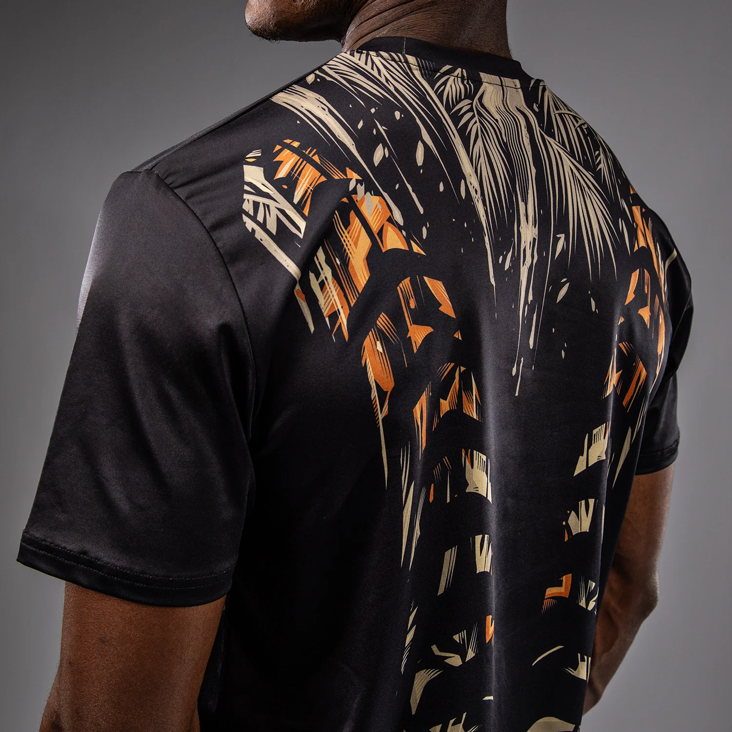 Venum Tiger Men's Dry Tech T-Shirt - Black/Neon Orange - Image 5