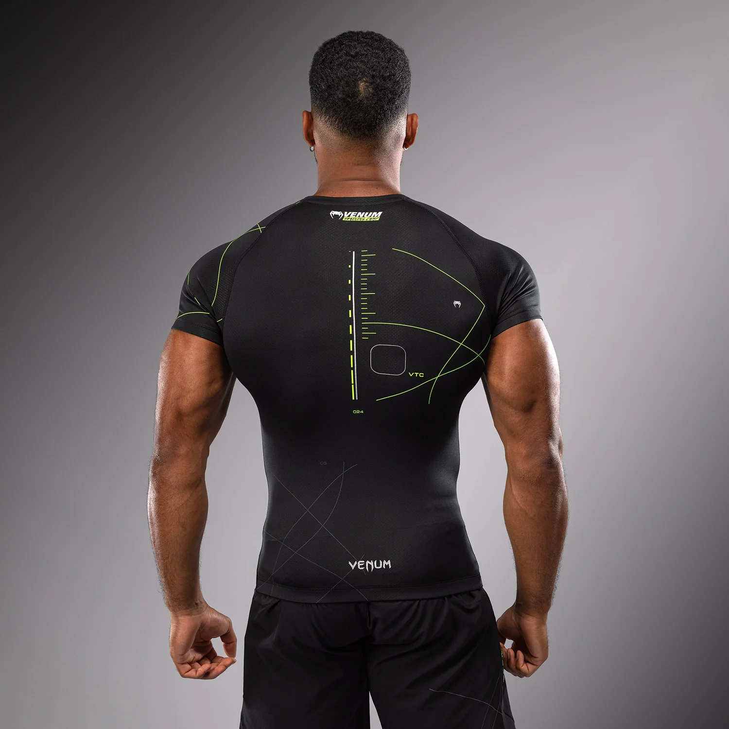 Venum Training Camp 4.0 Short Sleeve Rashguard - Black/Neon Green - Image 3