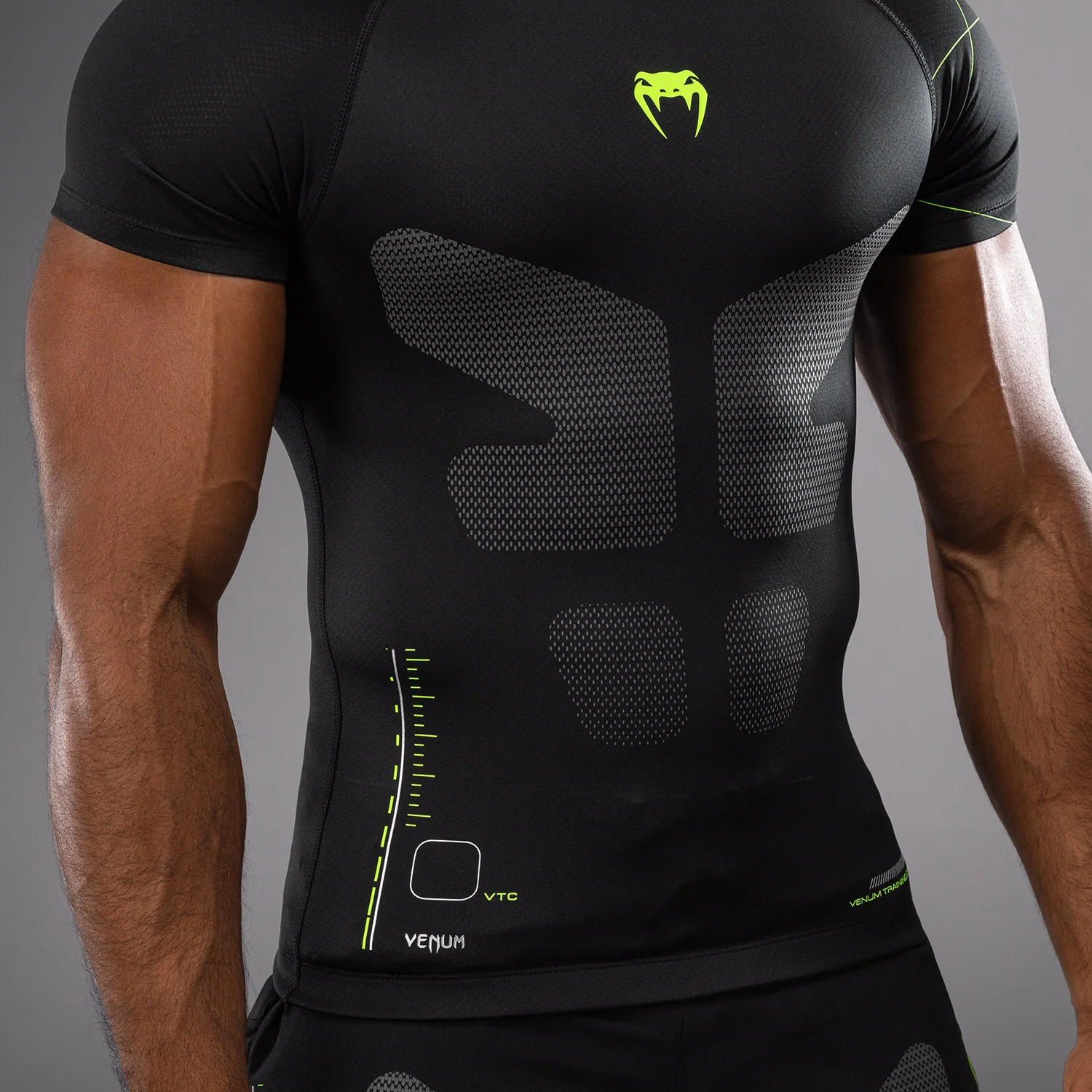 Venum Training Camp 4.0 Short Sleeve Rashguard - Black/Neon Green - Image 5