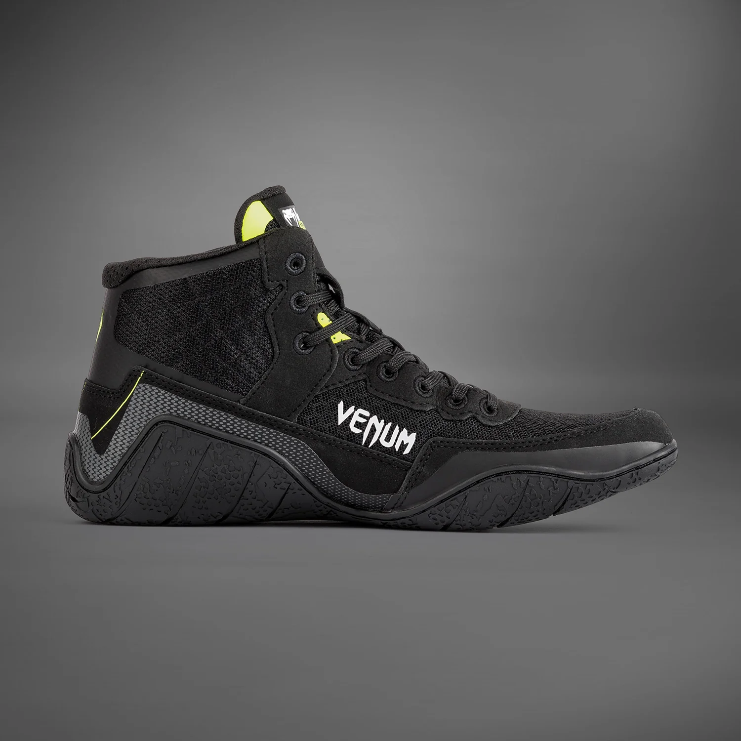 Venum Training Camp 4.0 Wrestling Shoes - Black/Neon Green - Image 4